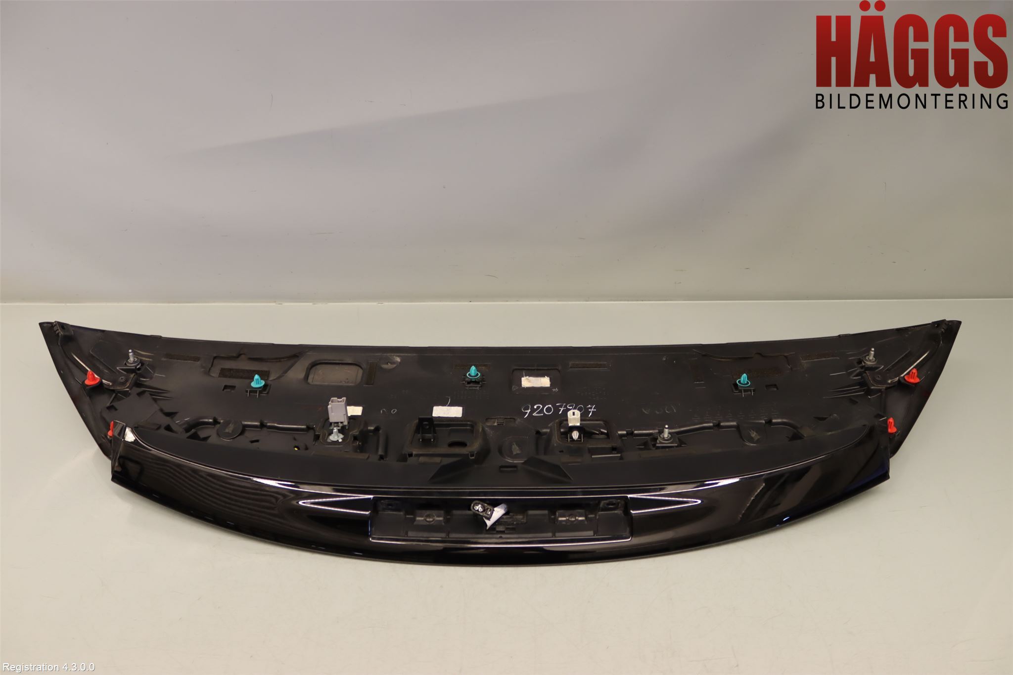 Lexus NX 300h 15-21 Spoiler Baklucka