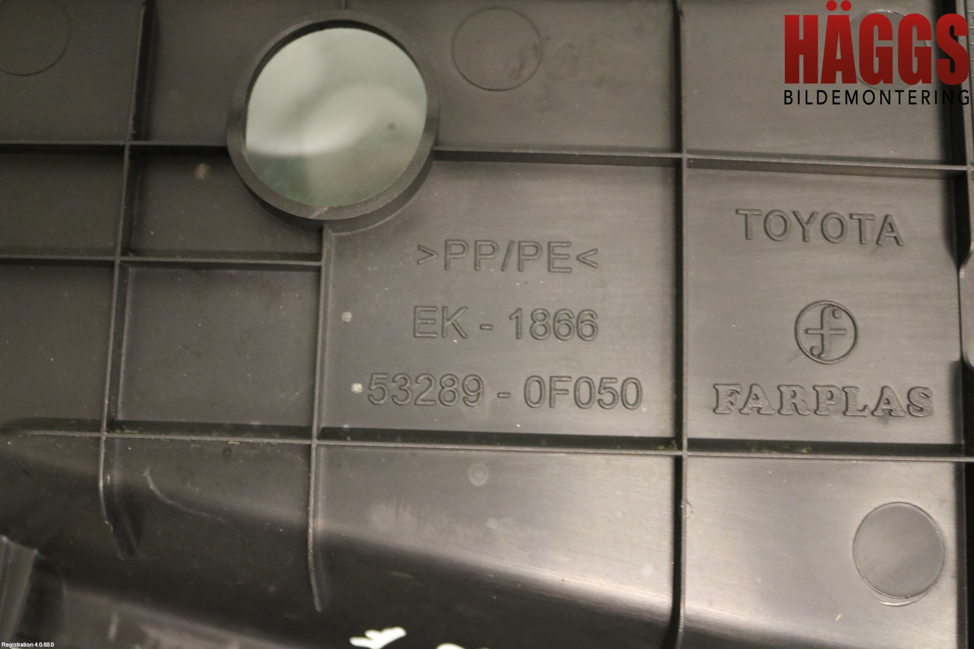 Toyota VERSO 09-18 Frontplåt Övre