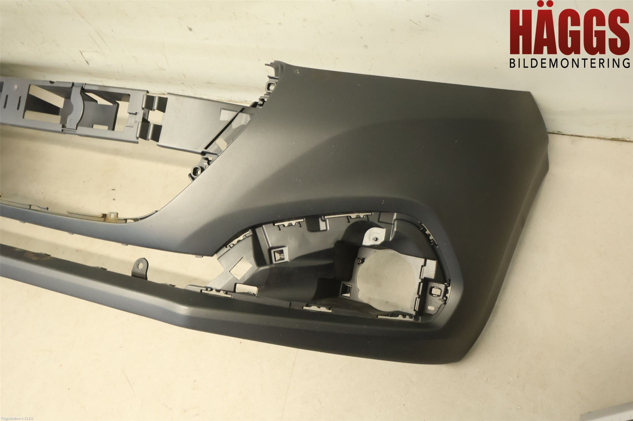 Peugeot PEUGOT 208 16-19 Stötfångarbeklädnad Fram