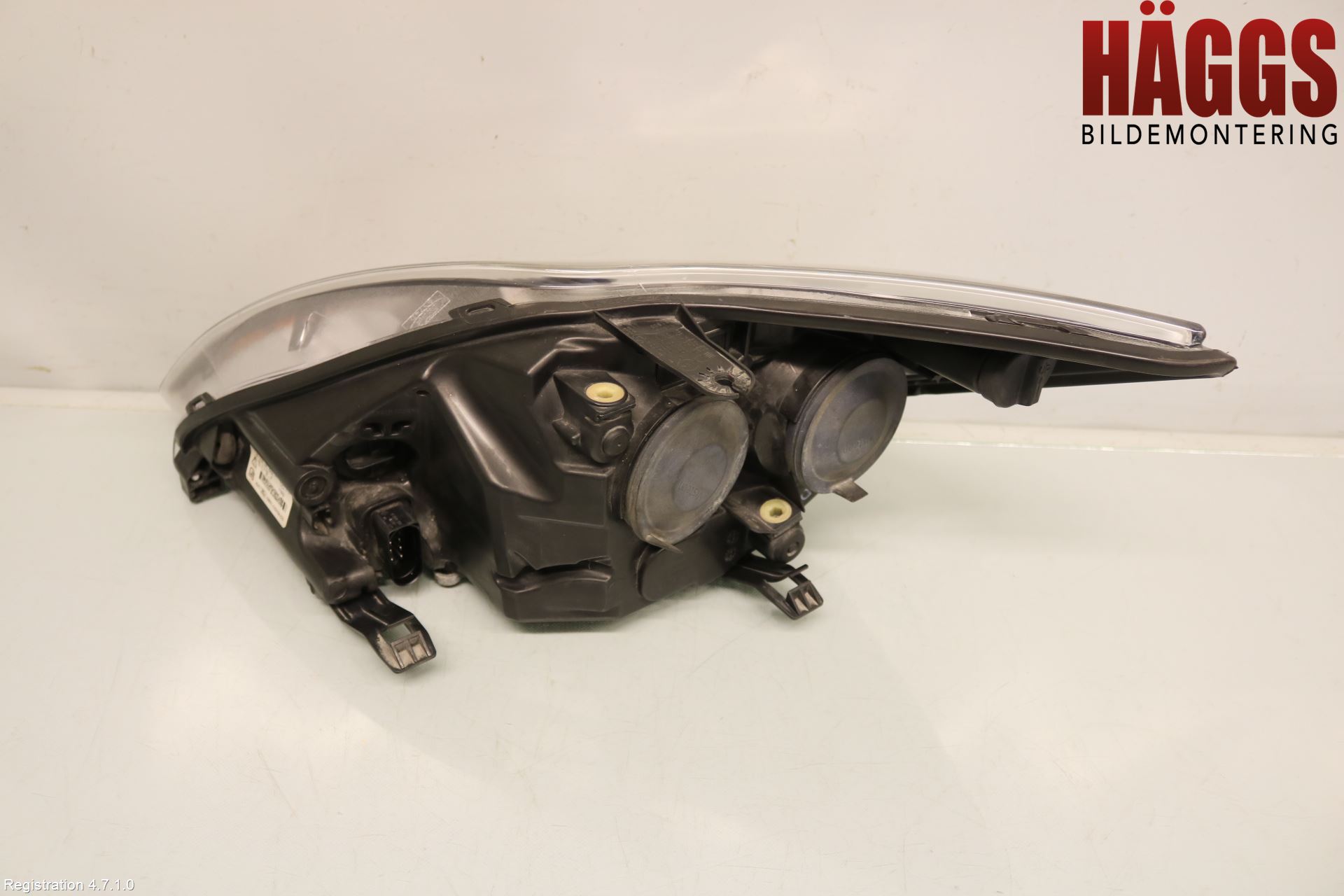 Ford FOCUS 08-11 Strålkastare Höger