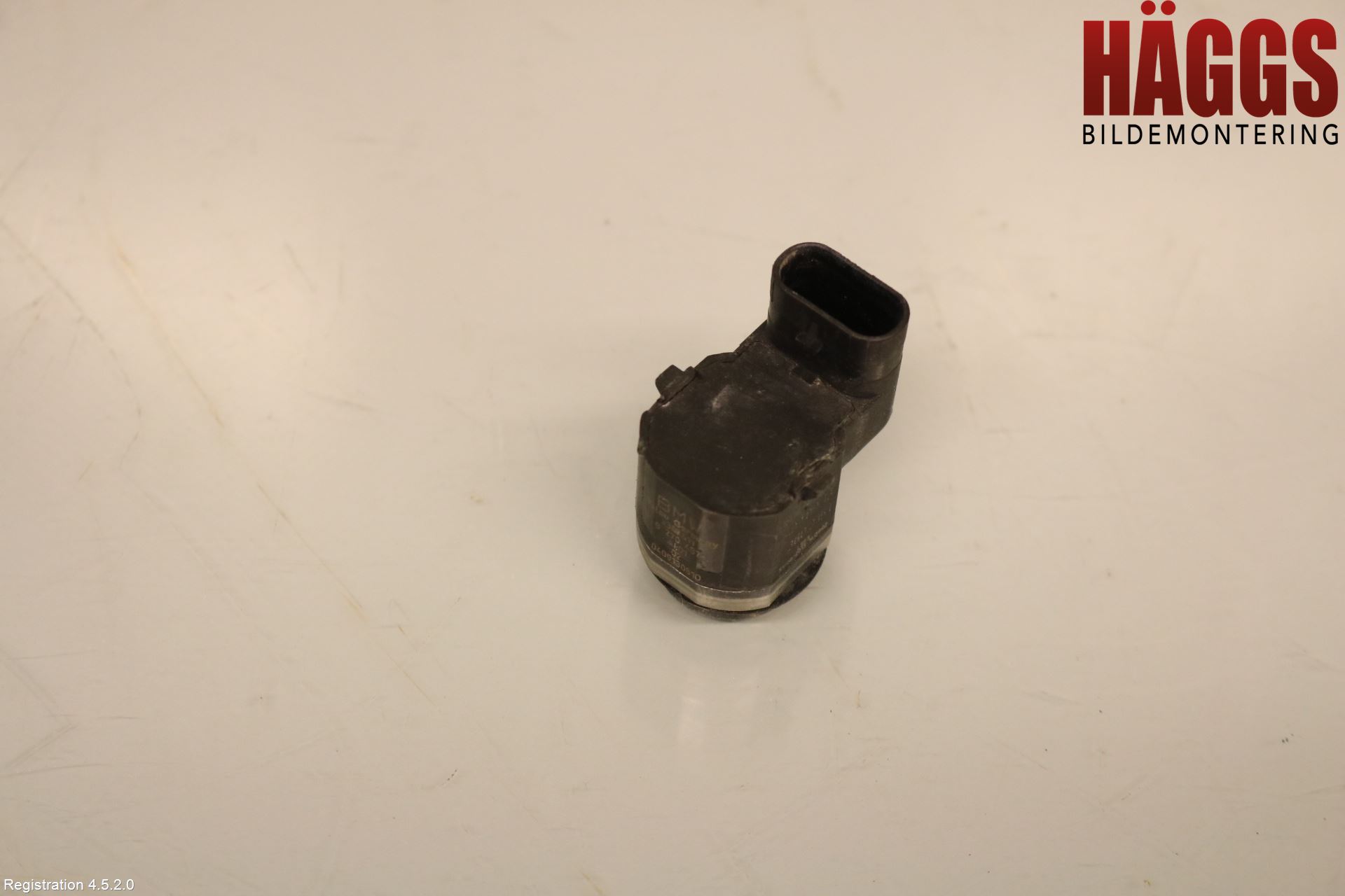BMW 5 F10/F11/F18 09-17 Parkeringshjälp Frontsensor