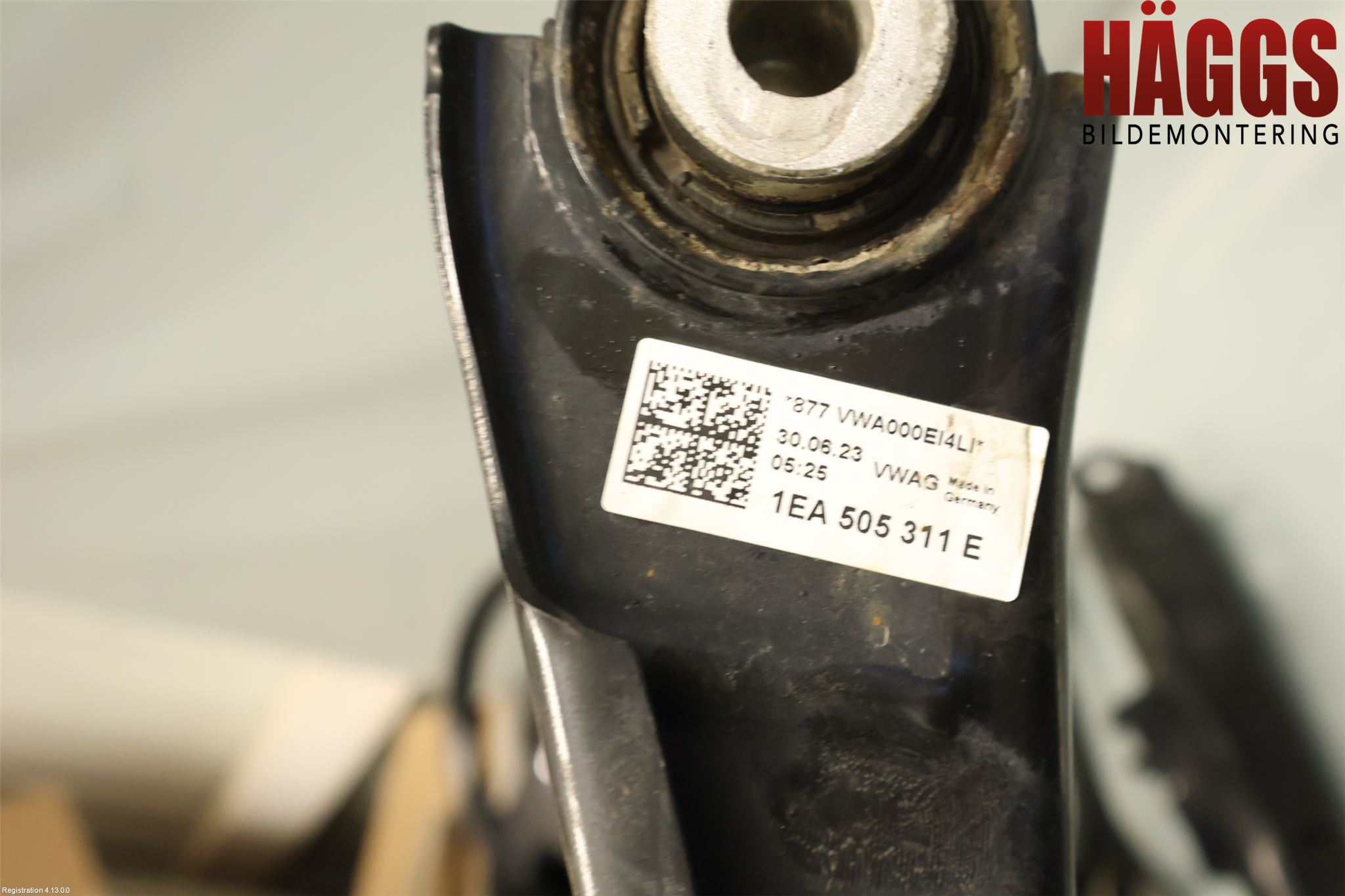 Volkswagen VW ID.4 21- Bärarm Bak Vänster