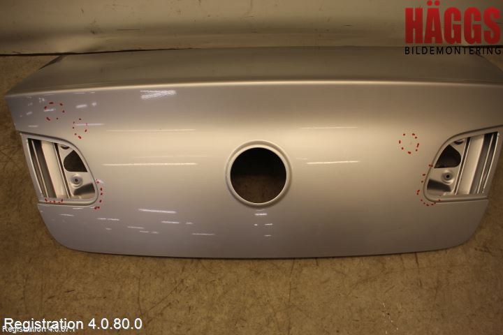 Volkswagen VW PASSAT 05-11 Baklucka (Ej Med Ruta)
