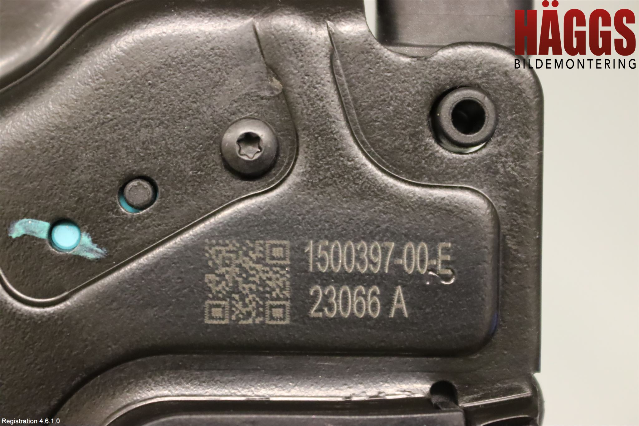 Tesla MODEL Y 21- Huvlås