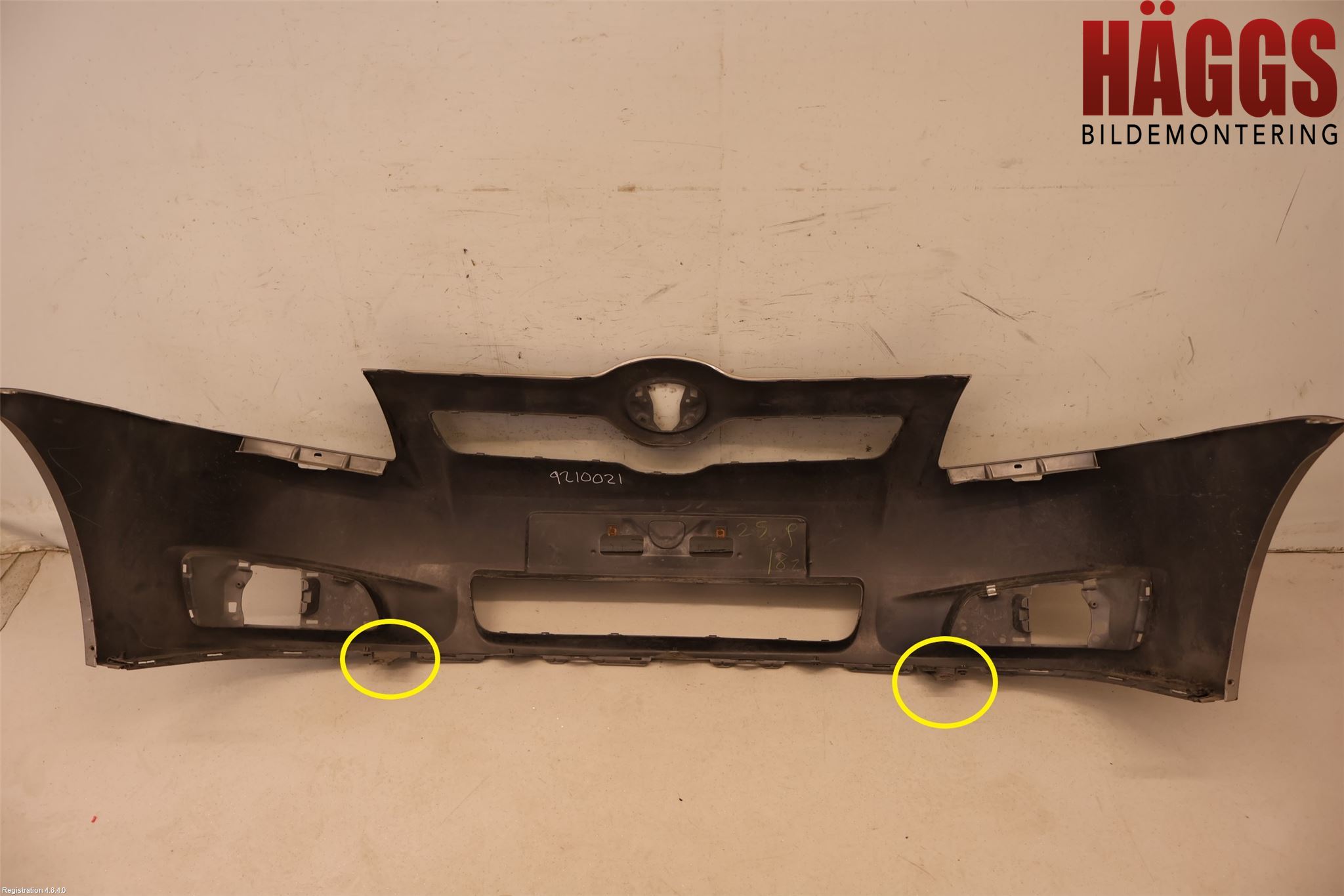 Toyota COROLLA VERSO 08-09 Stötfångarbeklädnad Fram