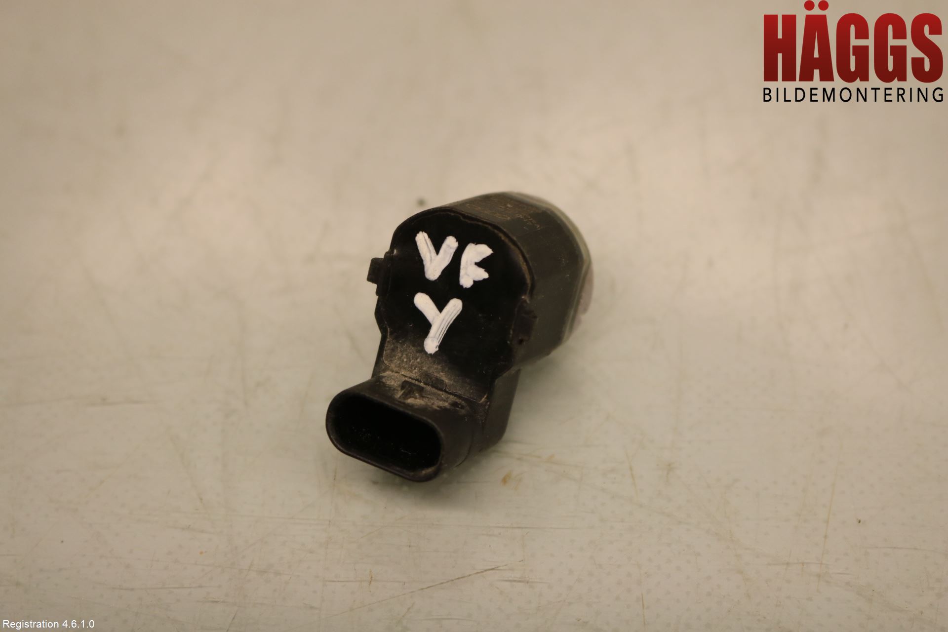 Audi A4/S4 08-11 Parkeringshjälp Frontsensor