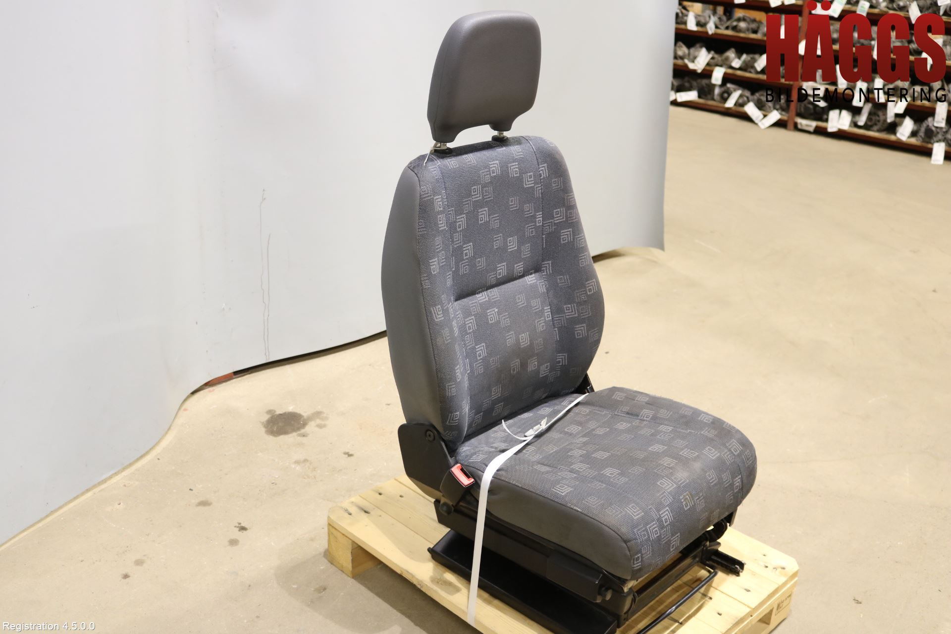 Mercedes-Benz MB SPRINTER(W901-905) -07 Inredning Stol Fram Vä