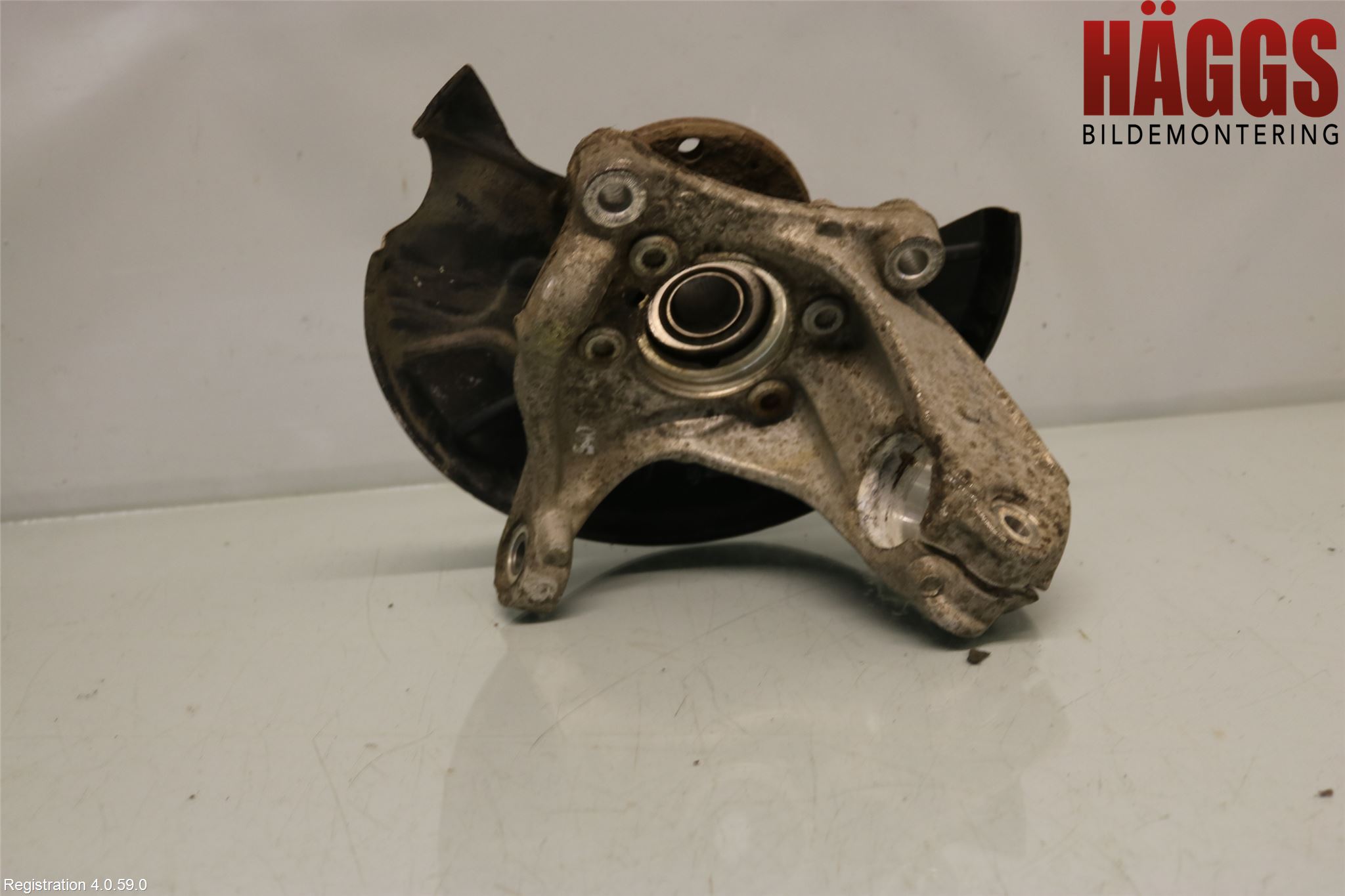 Volkswagen VW PASSAT 11-14 Styrspindel Lagerhus Hö