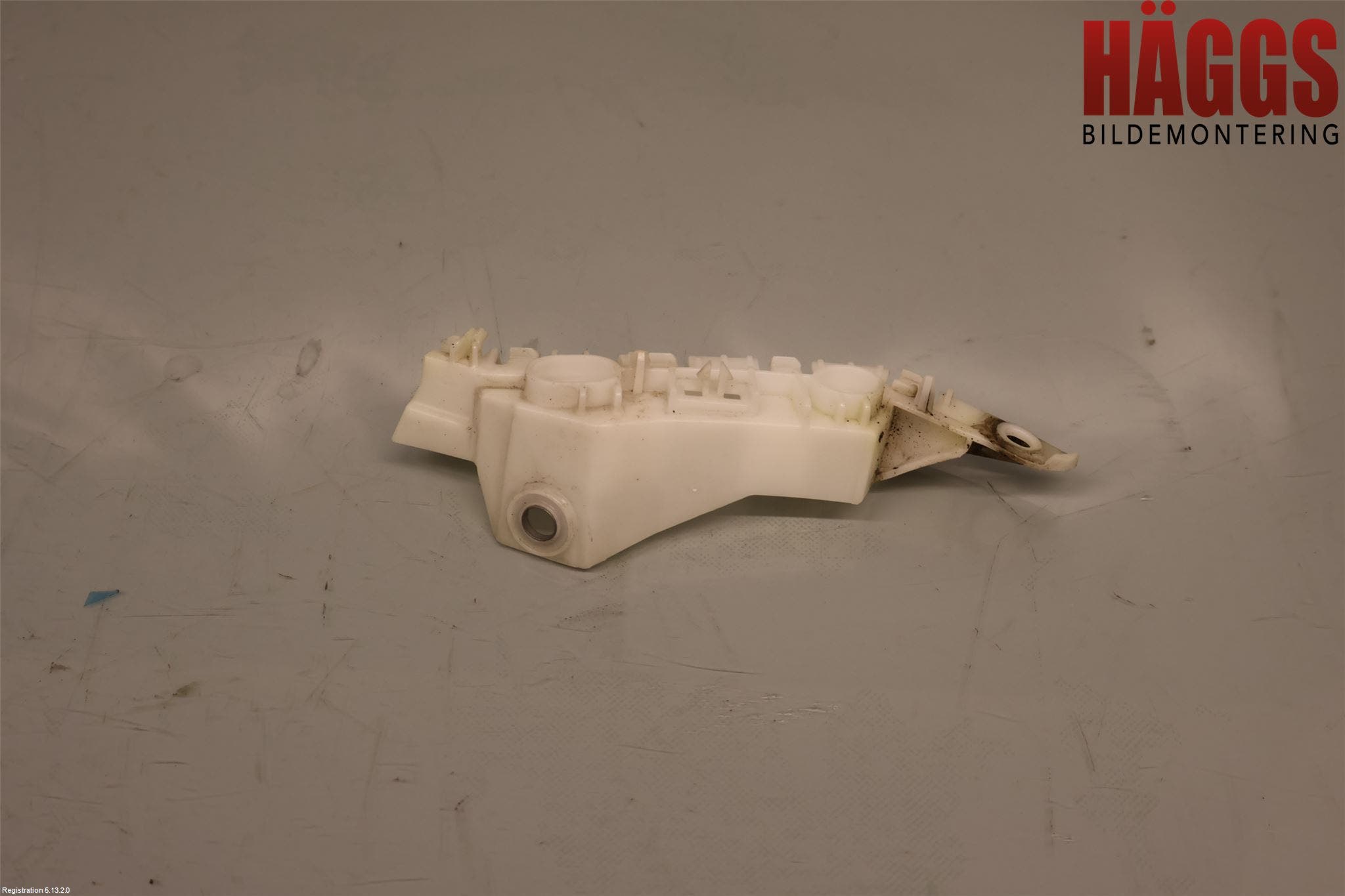 Volkswagen VW GOLF / E-GOLF VII 13-20 Stötfångarfäste Fram Hö