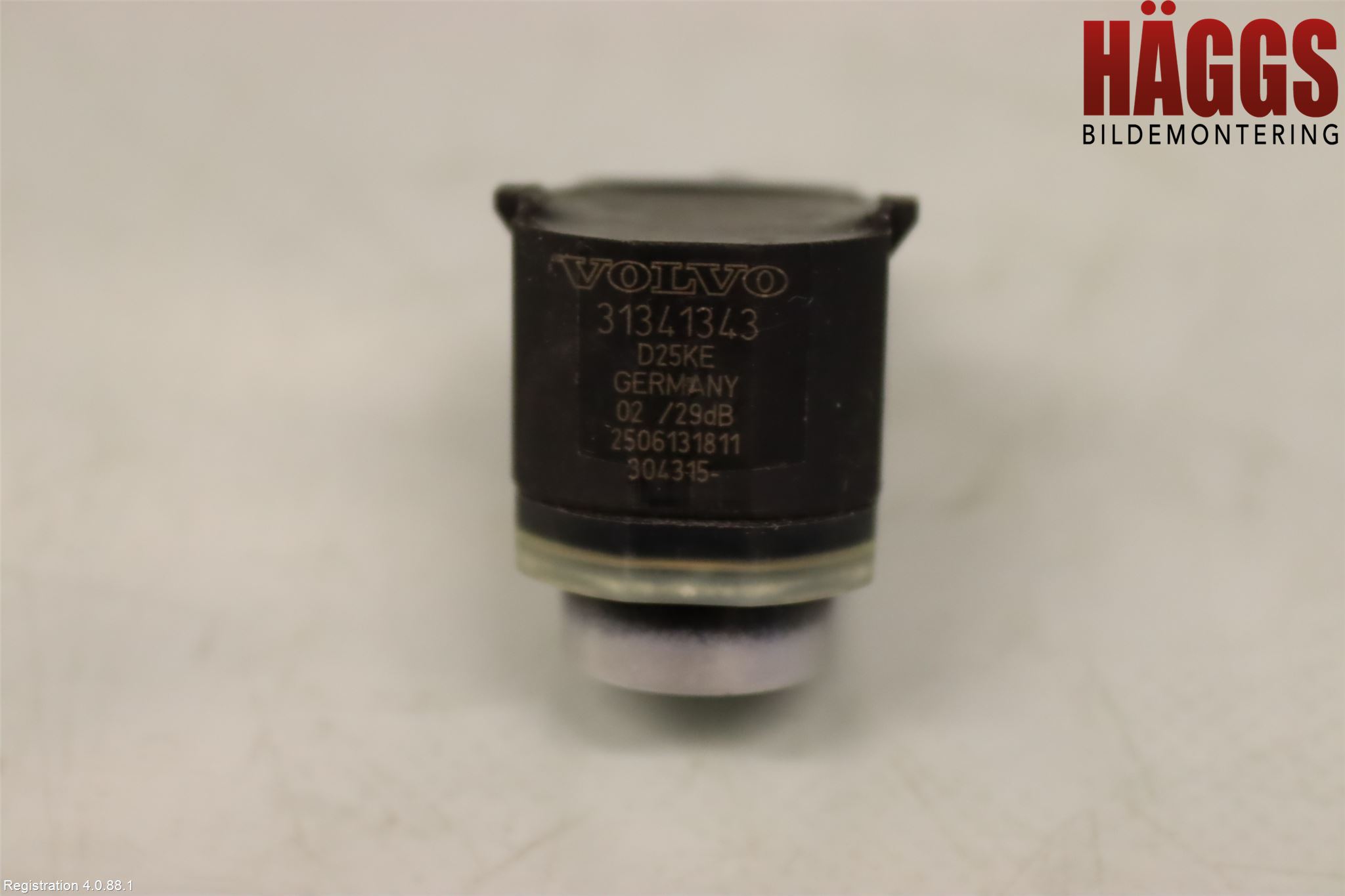 Volvo V40 12-19 Parkeringshjälp Backsensor