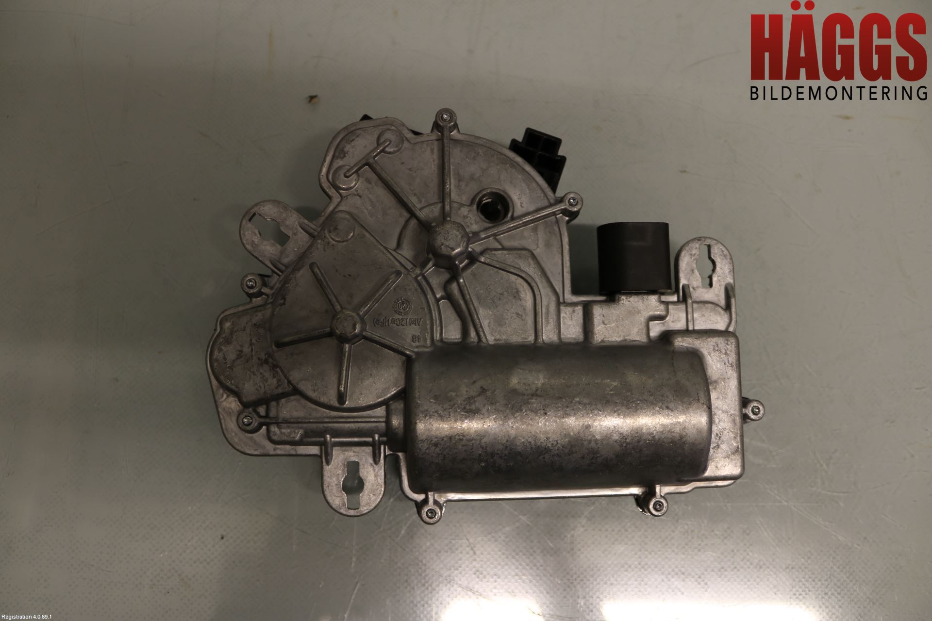 Volkswagen VW TIGUAN 16-24 Bakluckeöppnare Automatisk