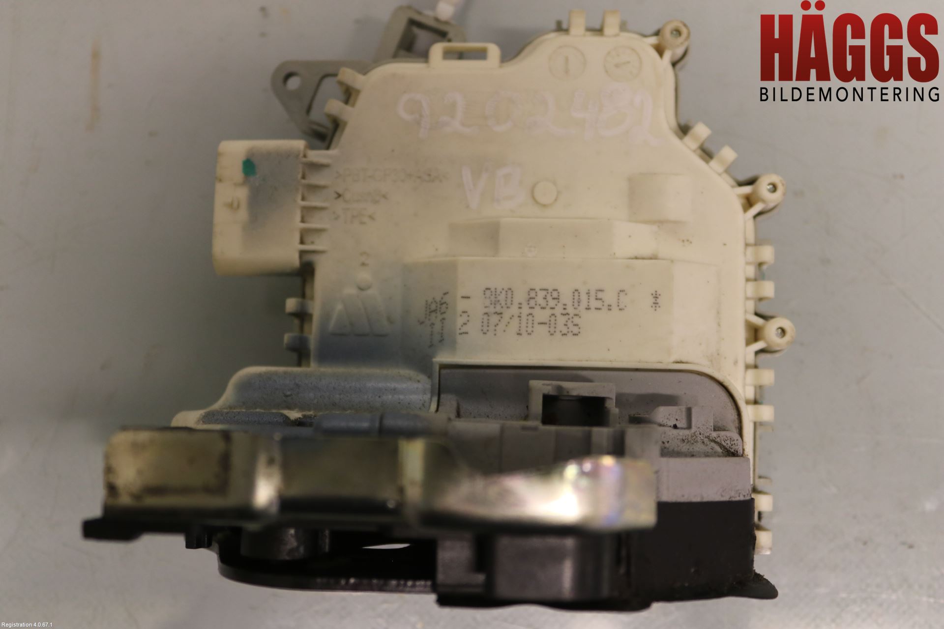 Audi A4/S4 08-11 Låskista-Dörrlås