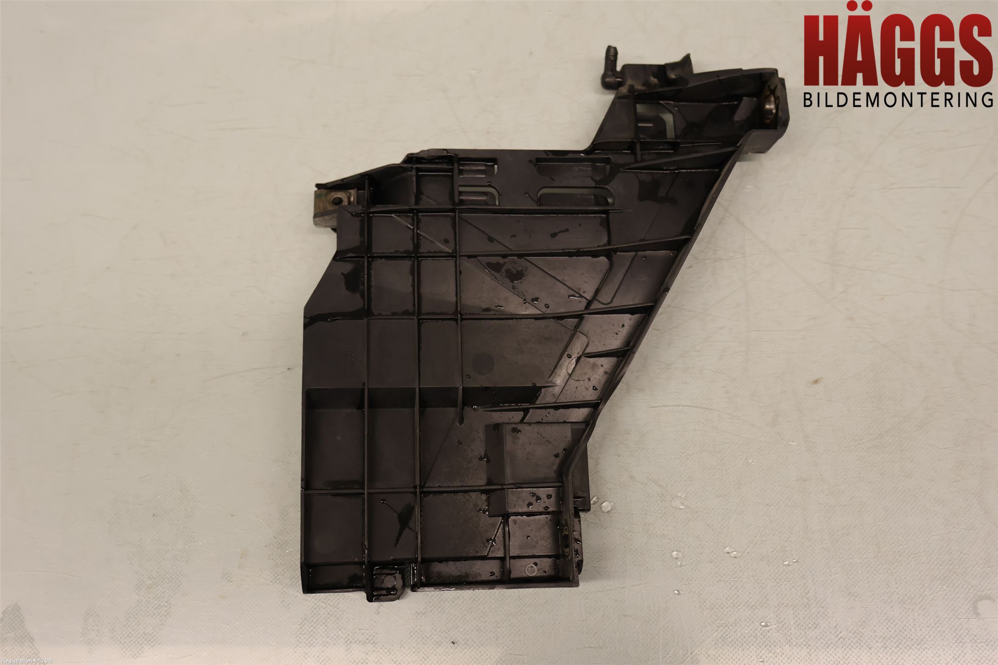 Audi A5 07-16 Strålkast Fästsarg