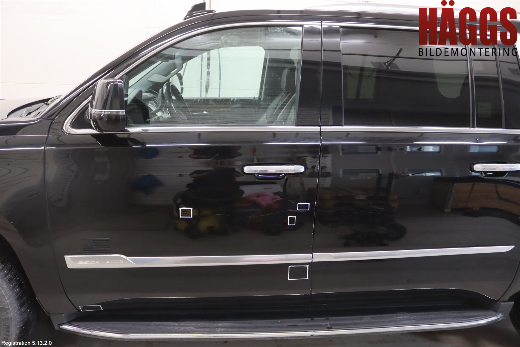 Cadillac ESCALADE Dörr Fram Vänster