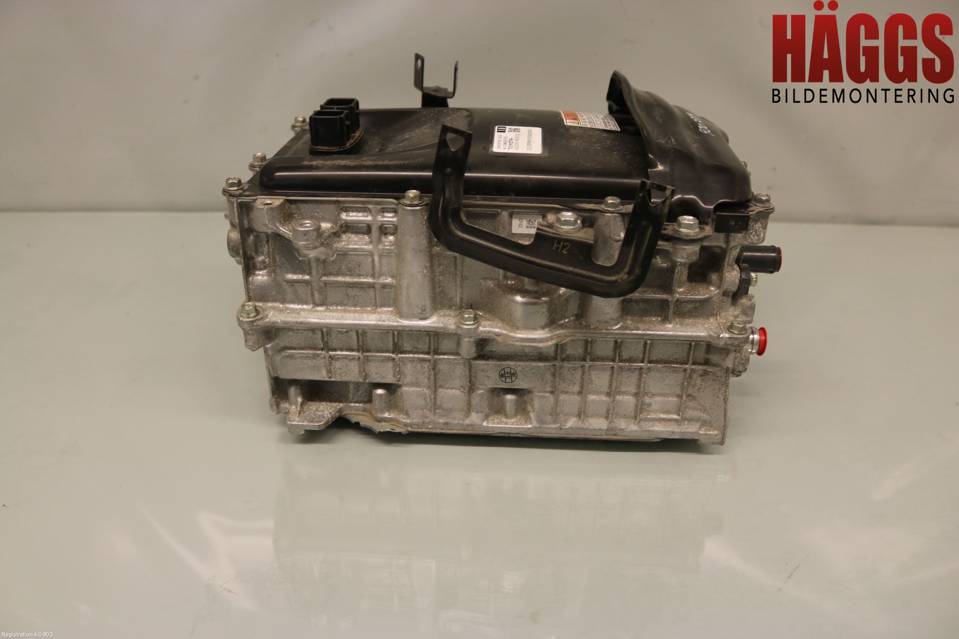 Toyota YARIS XP21 20- Hybridconverter