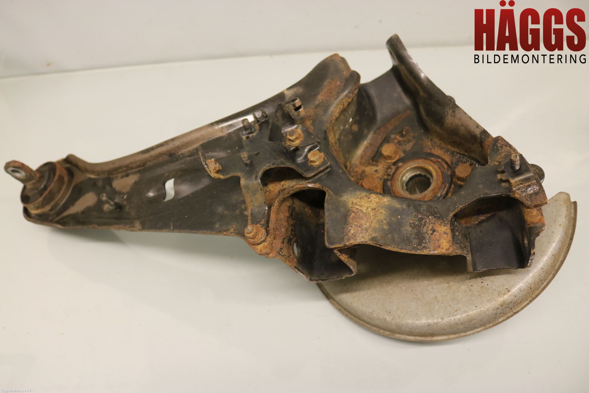 Mitsubishi OUTLANDER 13-21 Bärarm Bak Höger