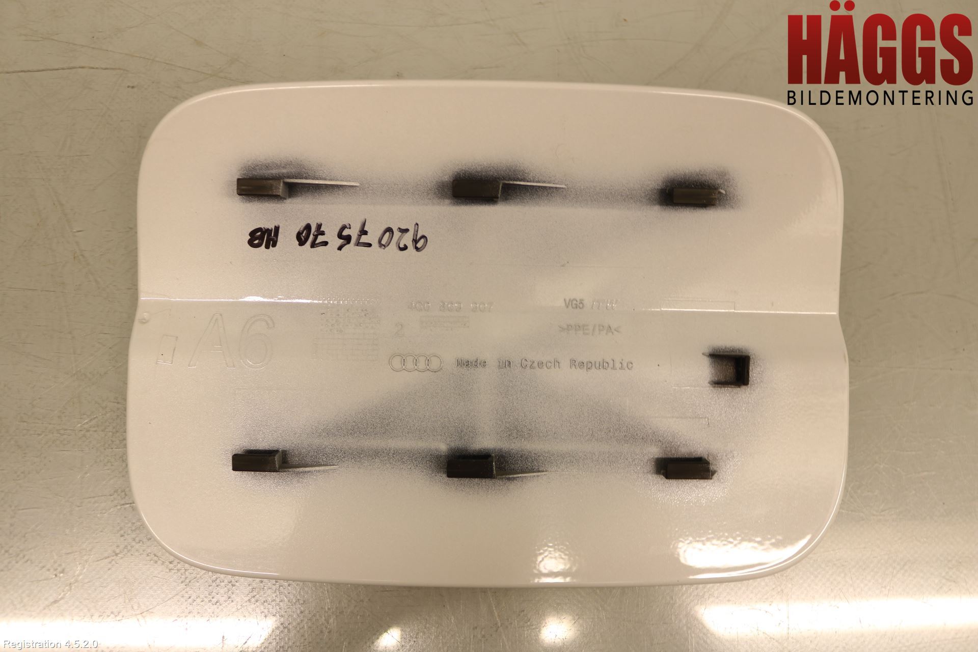 Audi A6 ALLROAD 12-18 Tanklucka