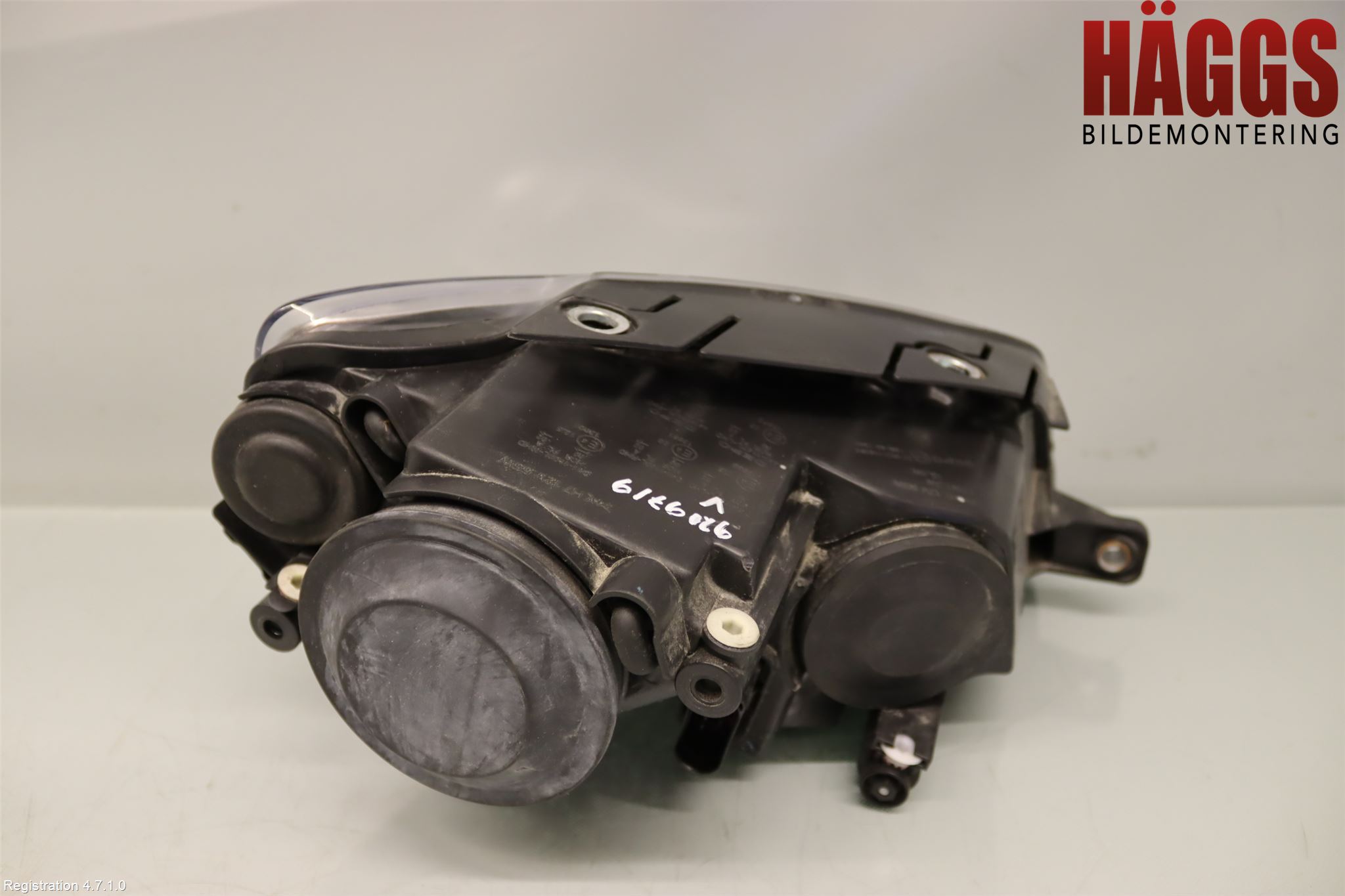 Volkswagen VW PASSAT 05-11 Strålkastare Vänster