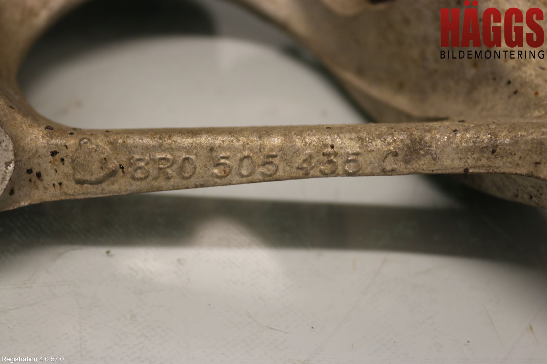 Audi A6 ALLROAD 12-18 Hjullagerhus Bak Vä