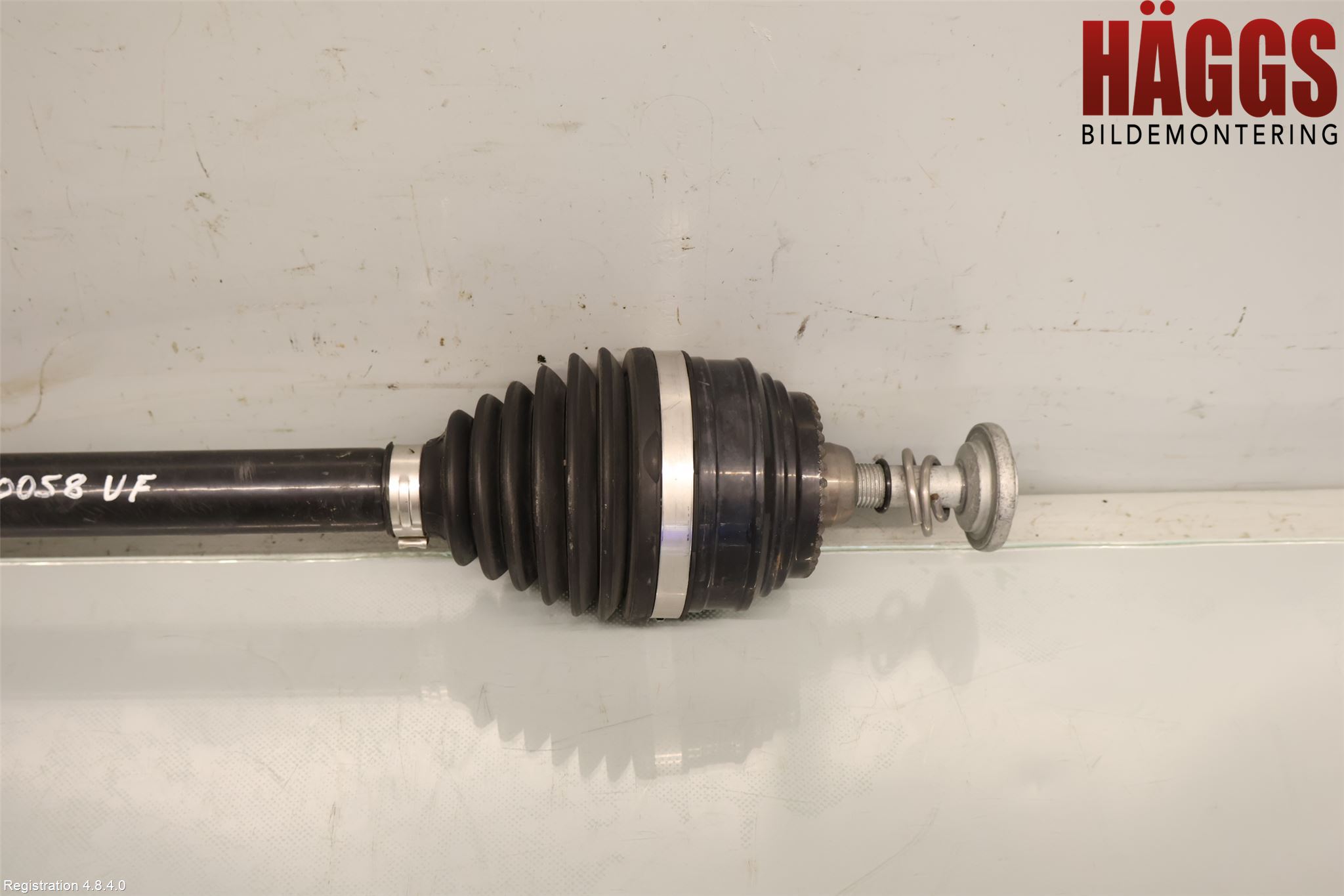 BMW 5/i5 G60/G61 24- Drivaxel Fram Vänster