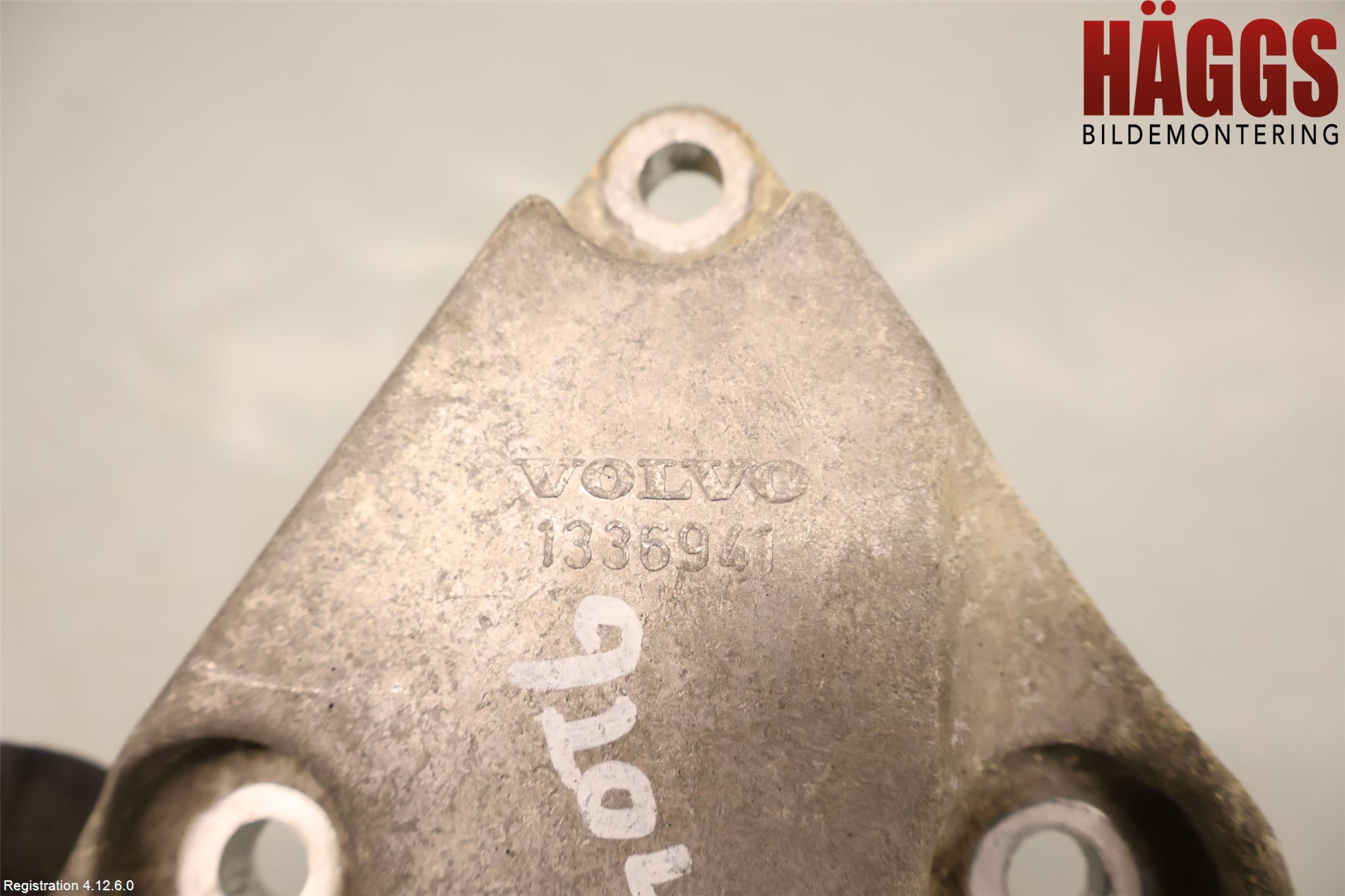 Volvo 740 84-87 Styrservopumpsfäste