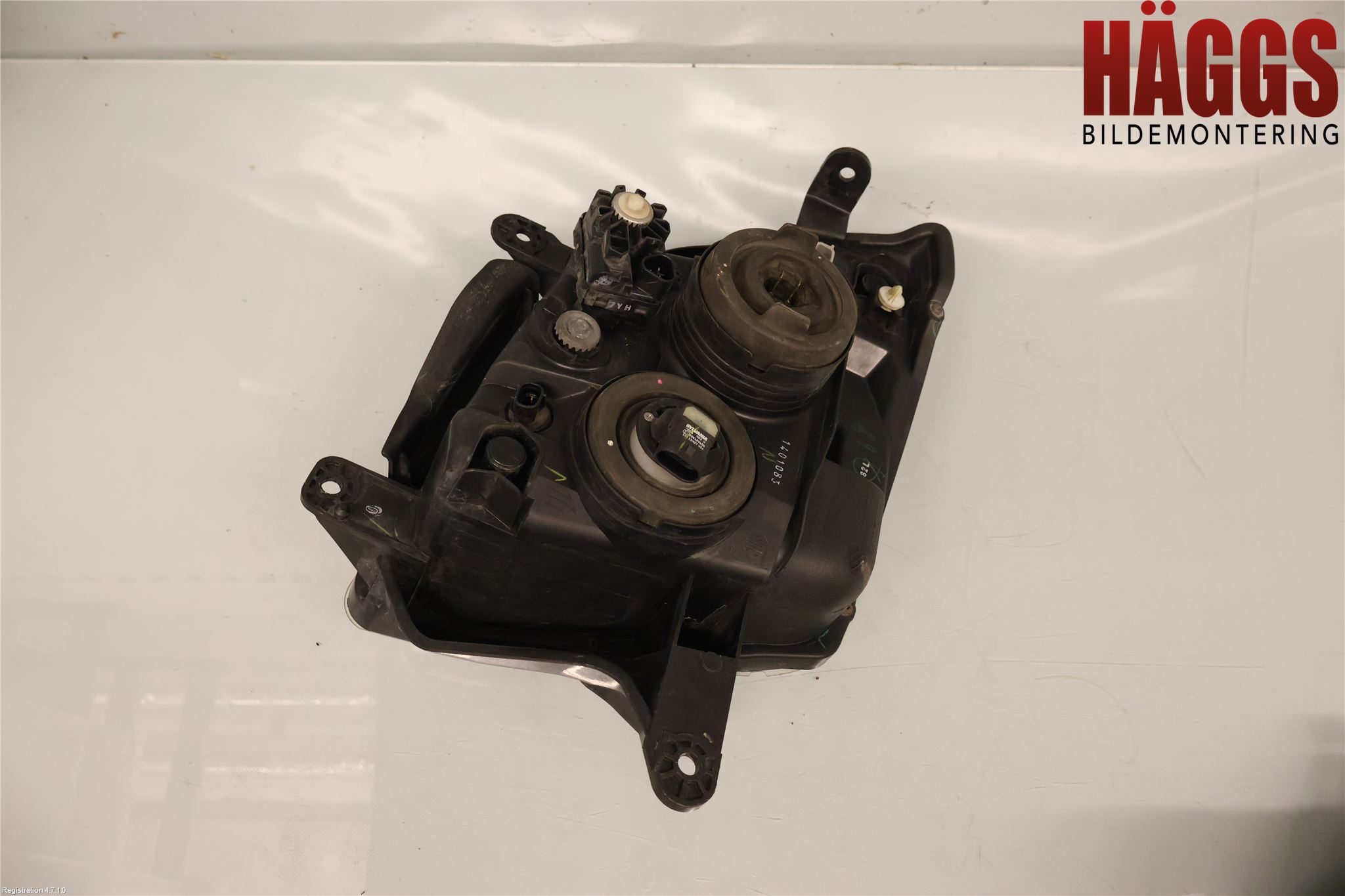 Isuzu D-MAX Strålkastare Höger