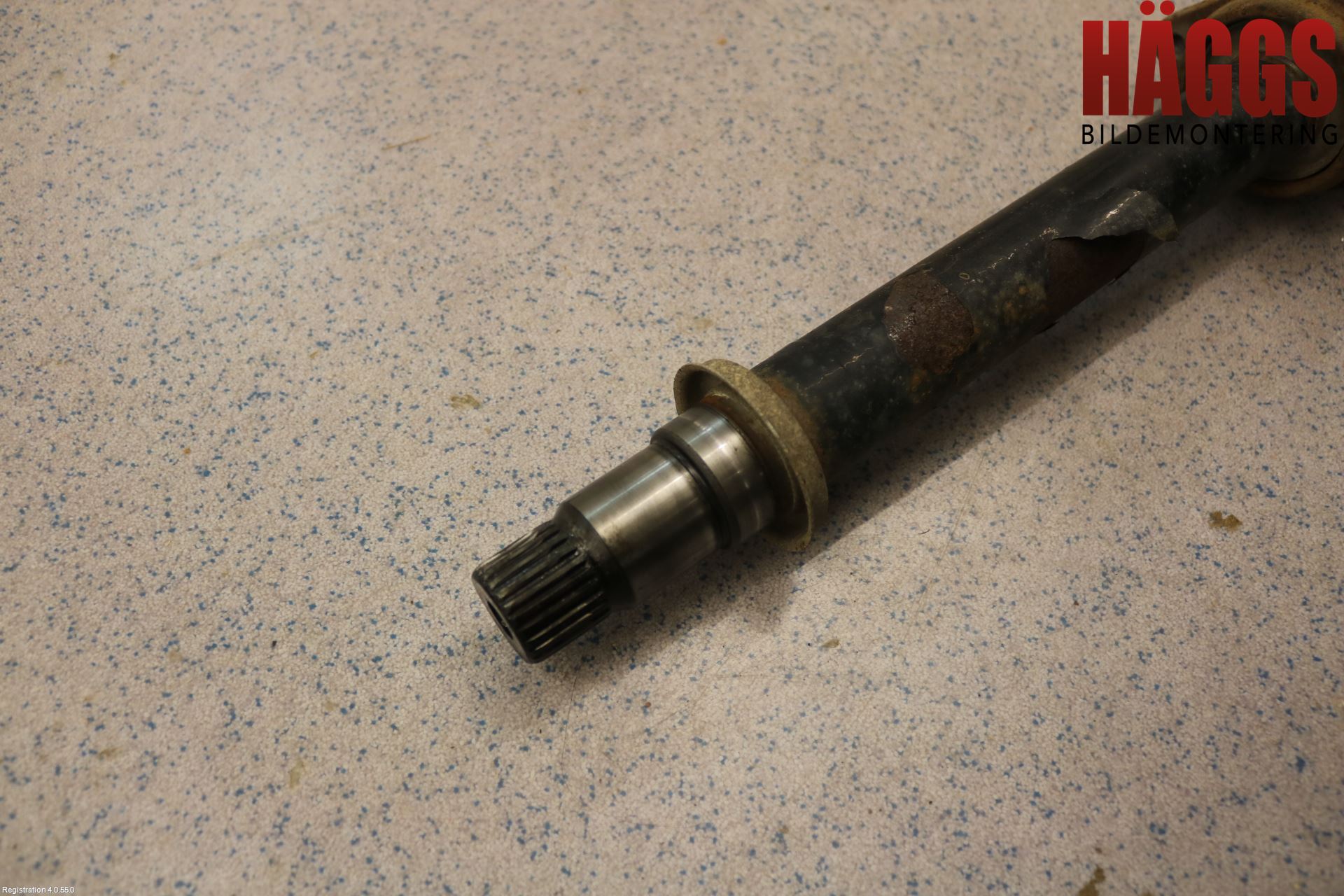 Toyota AVENSIS 03-06 Drivaxel Fram Höger