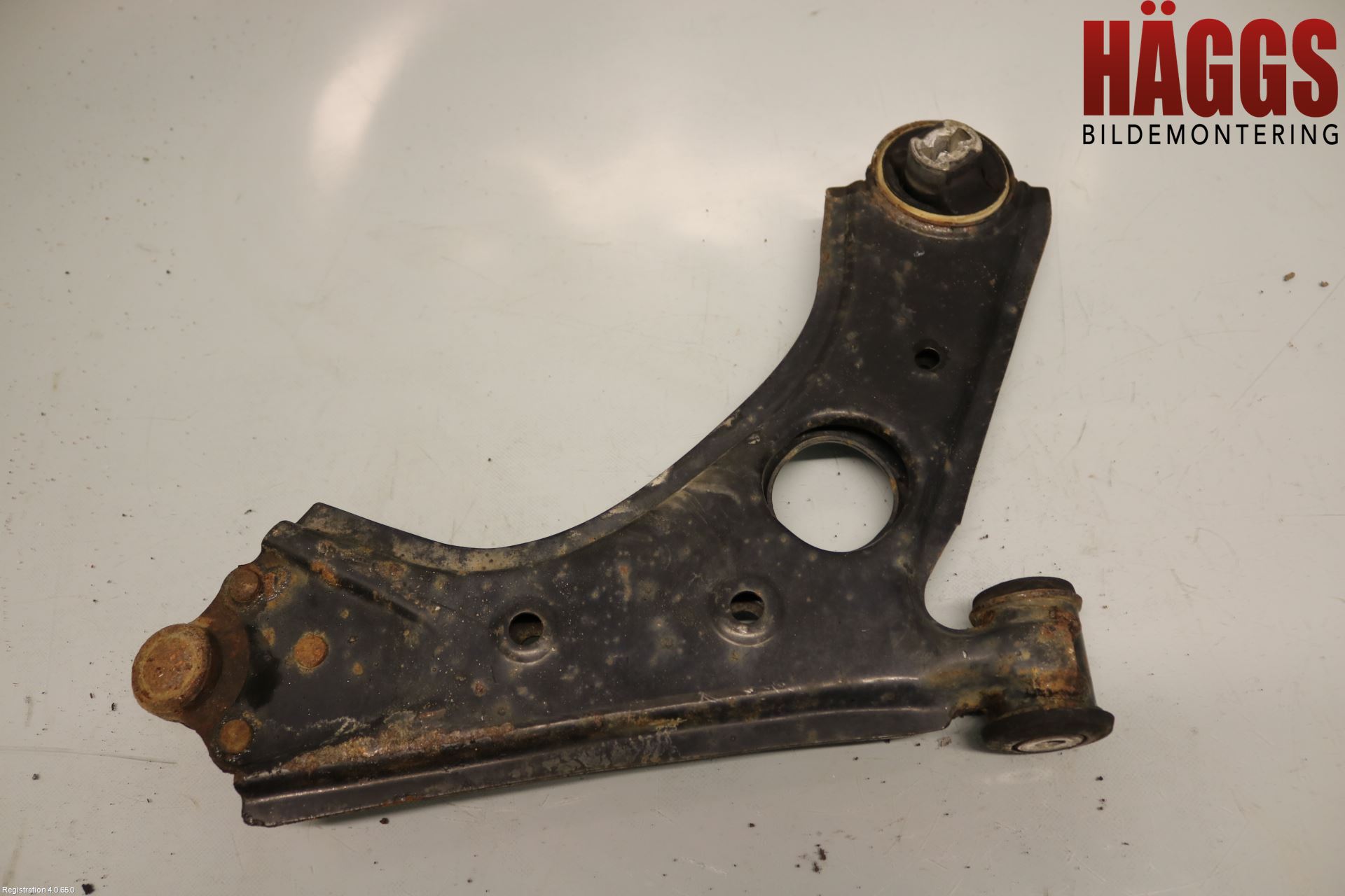 Opel COMBO D 12-18 Bärarm Fram Undre Vä