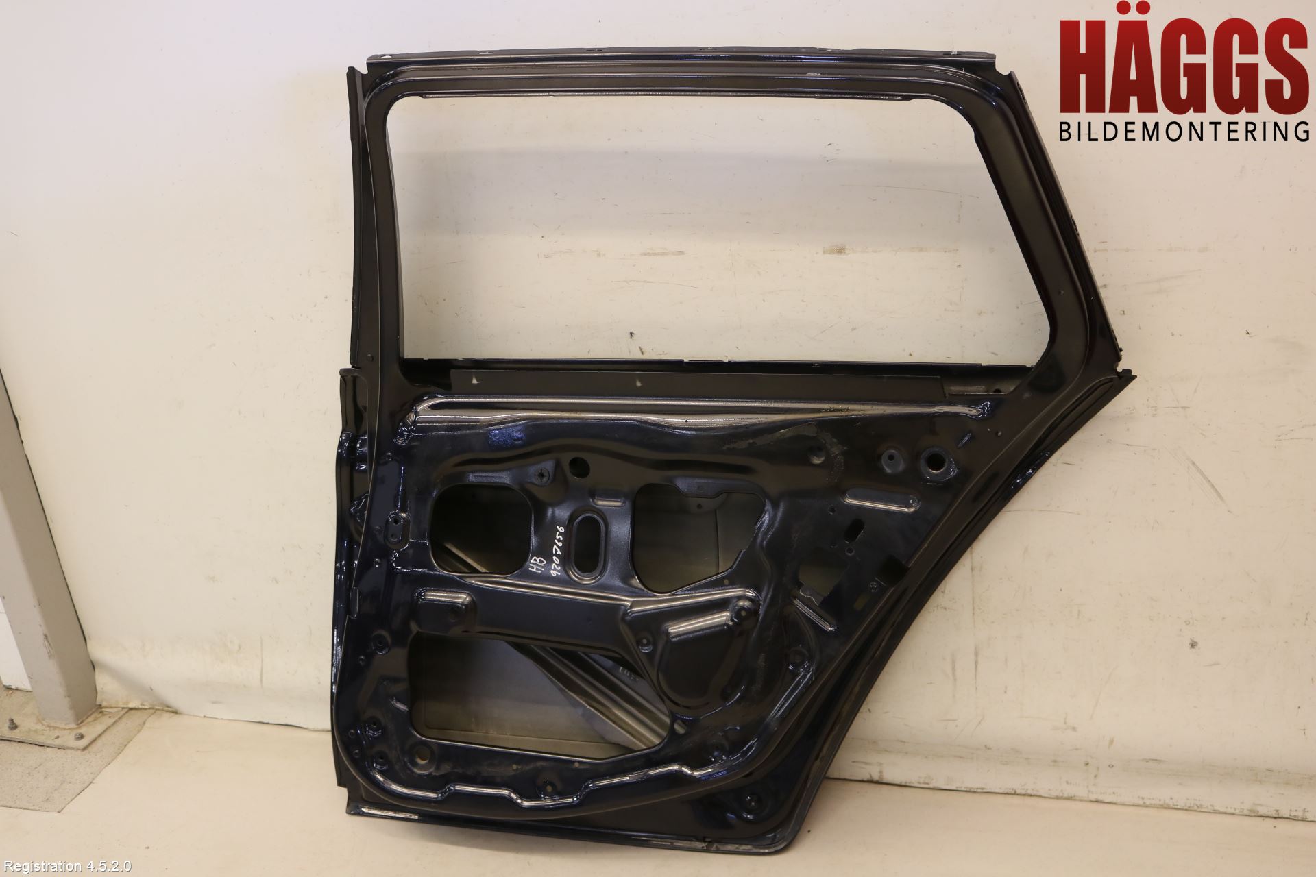 BMW 5 F10/F11/F18 09-17 Dörr Bak Höger