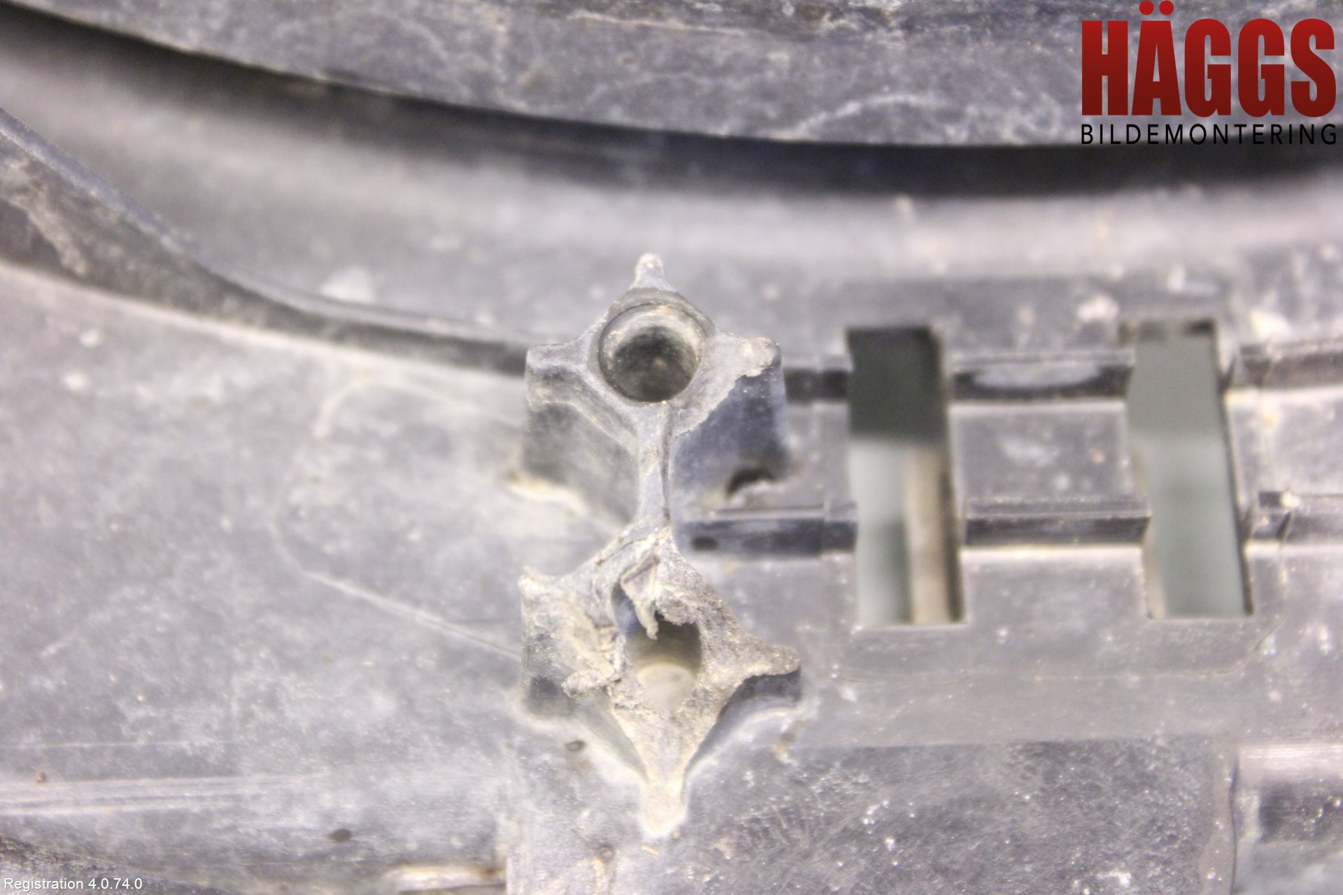 Volkswagen VW CADDY      04-10 Kylfläktkåpa