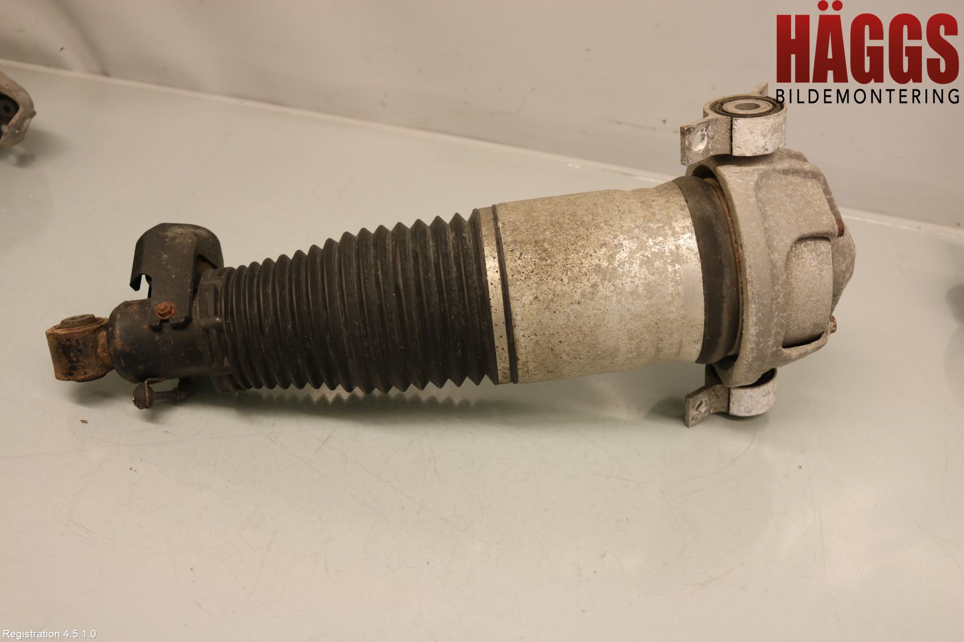 Audi Q7/SQ7 Fjäderben Bak Vänster