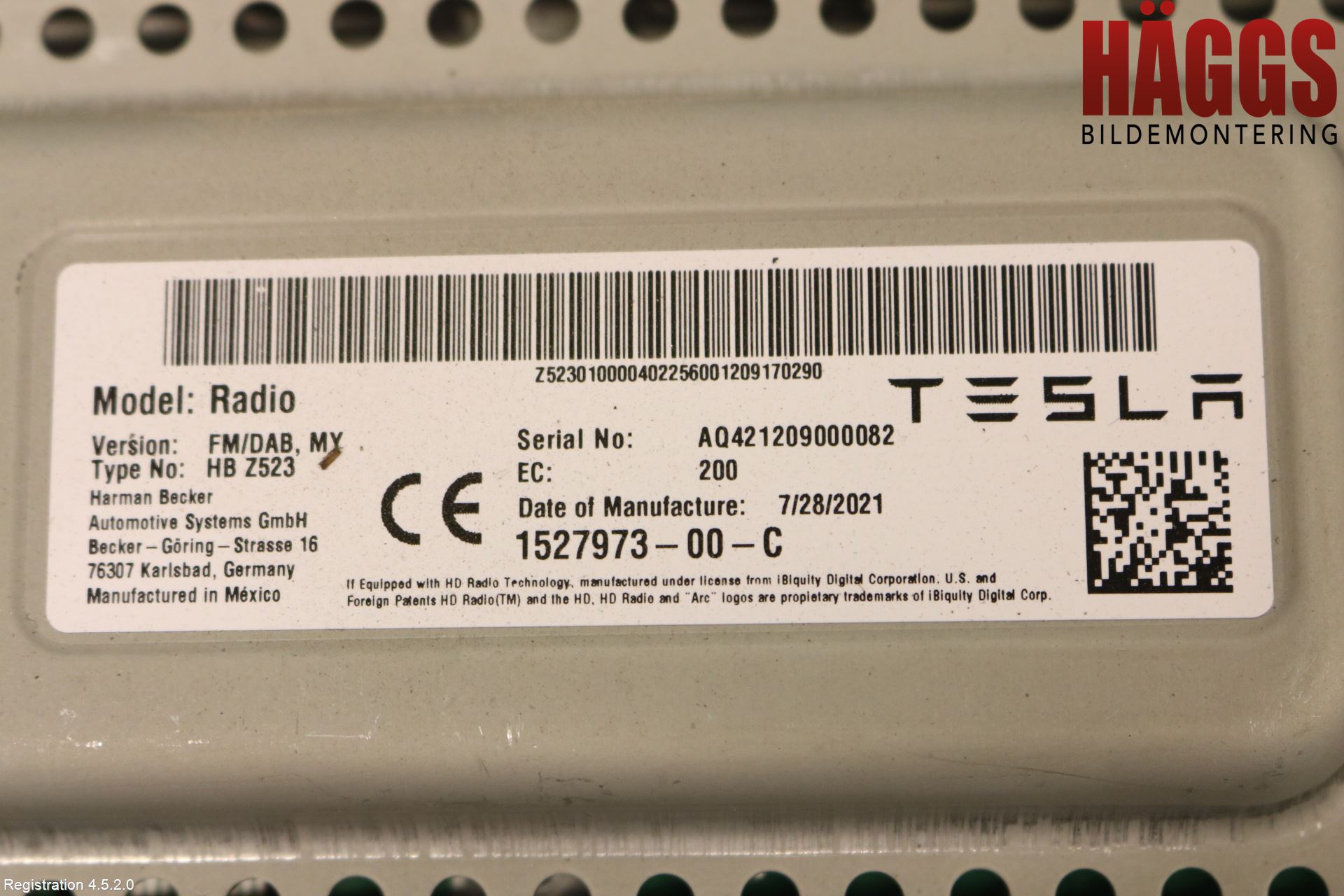 Tesla MODEL Y 21- Antennförstärkare