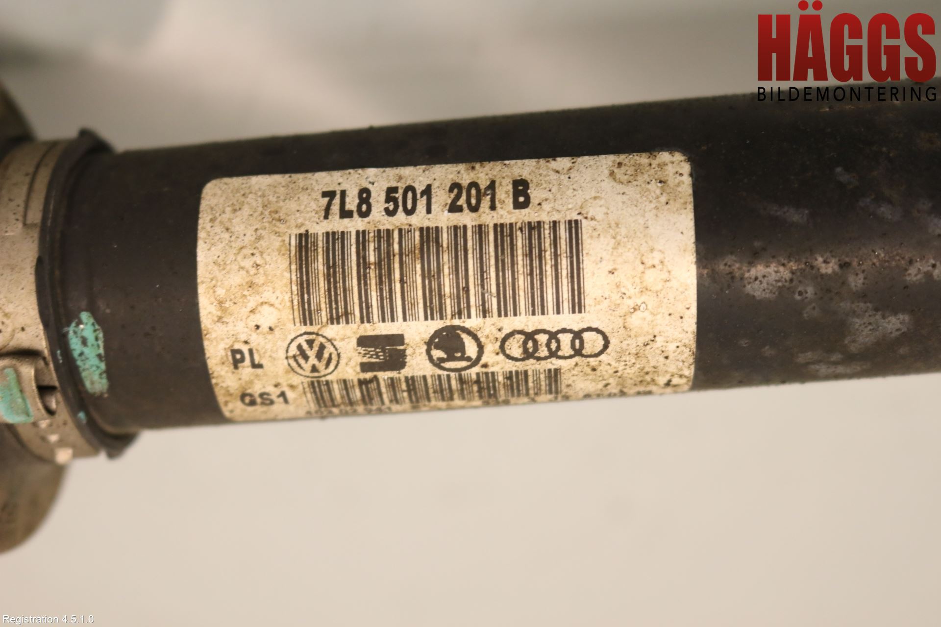 Audi Q7/SQ7 Drivaxel Bak Vänster