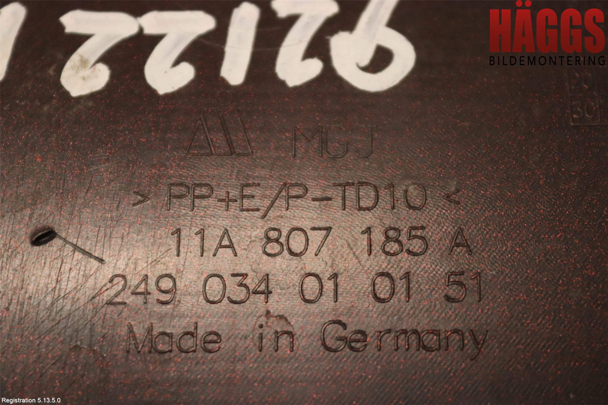 Volkswagen VW ID.5 22- Stötfångardel Fram Mitt