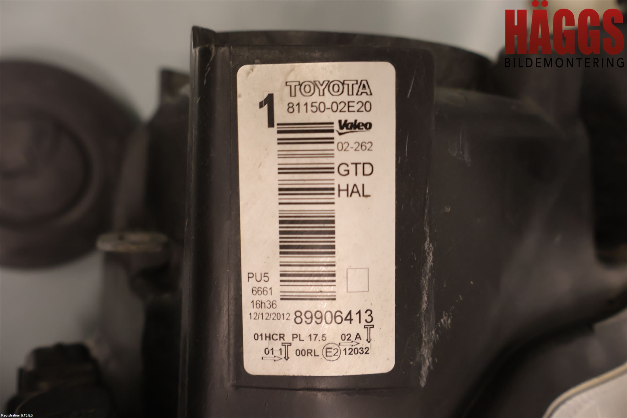 Toyota AURIS 13-19 Strålkastare Vänster