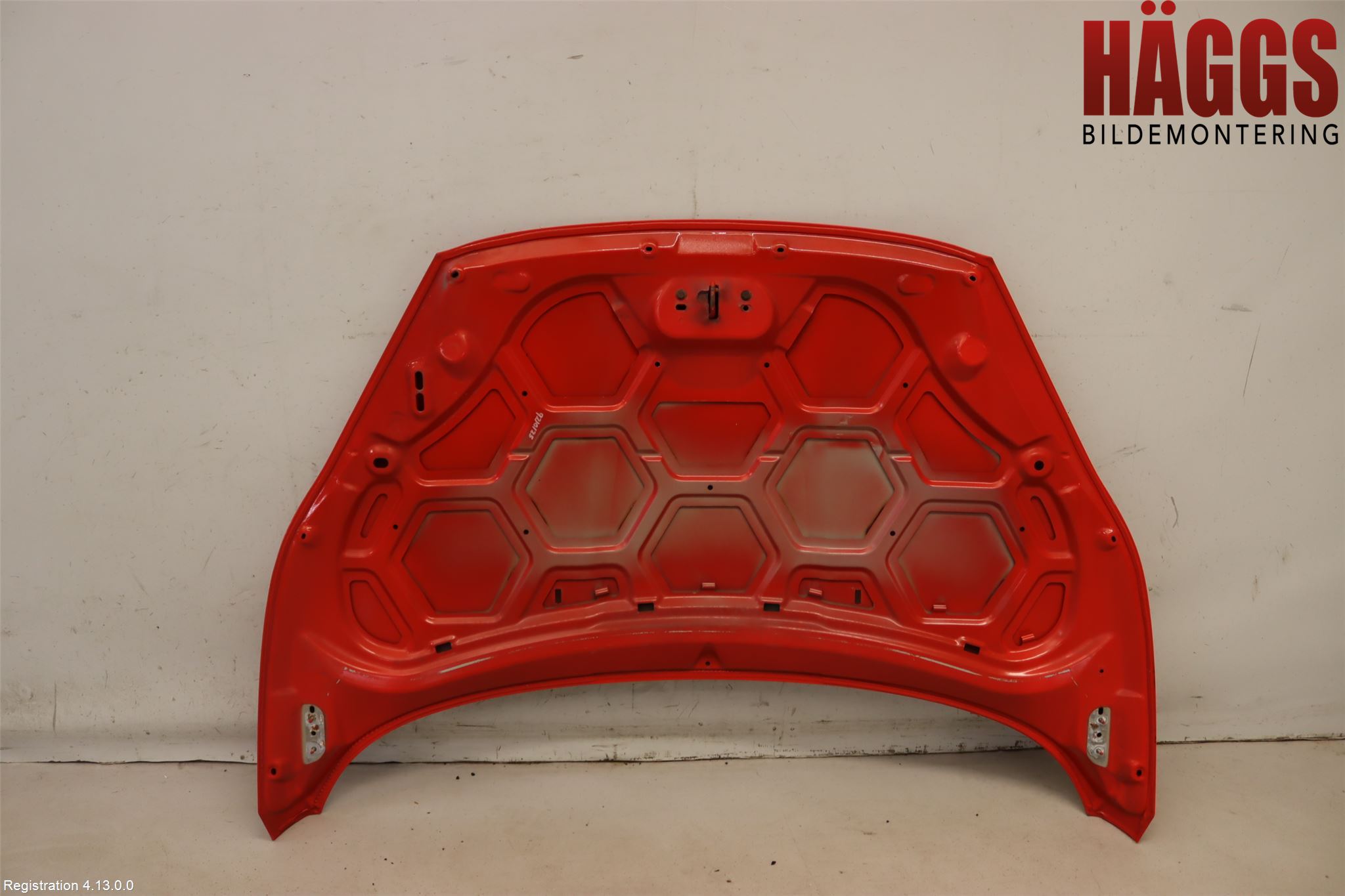 Ford FIESTA 13-17 Huv Fram