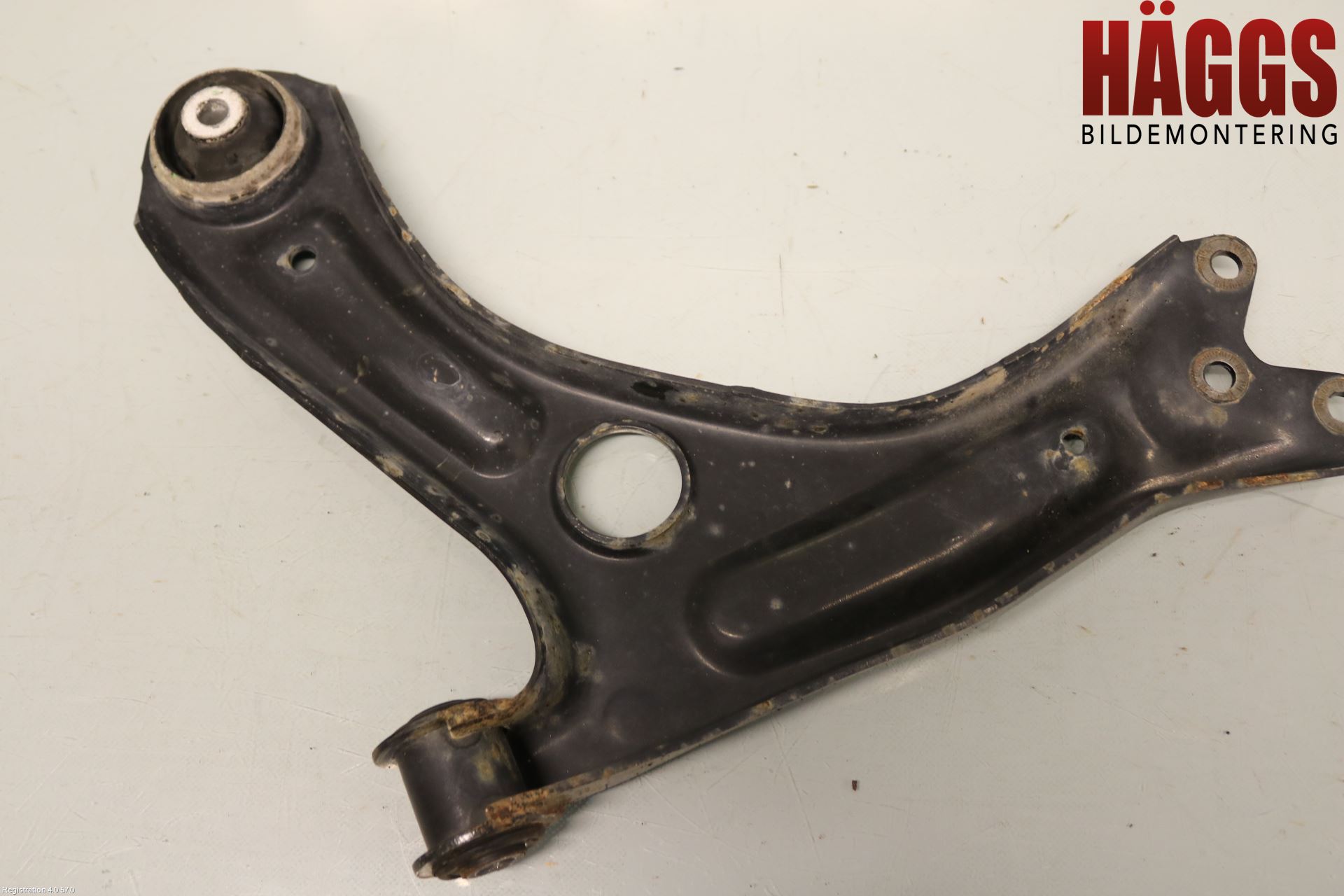 Volkswagen VW UP! / E-UP! Bärarm Fram Undre Hö