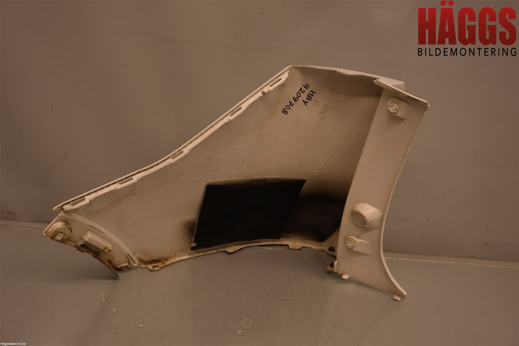 Ford KUGA 13-16 Stötfångardel Bak Hö