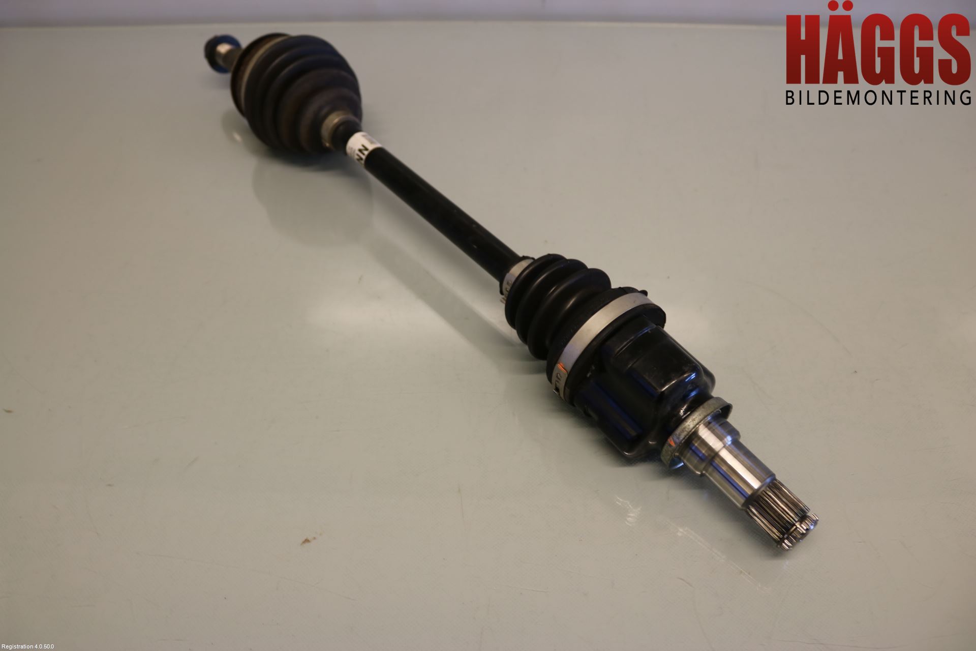 Toyota YARIS XP130 15-20 Drivaxel Fram Vänster