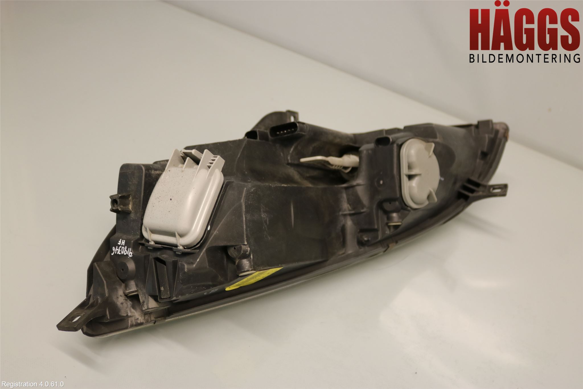 Mitsubishi COLT   04-08 Strålkastare Höger