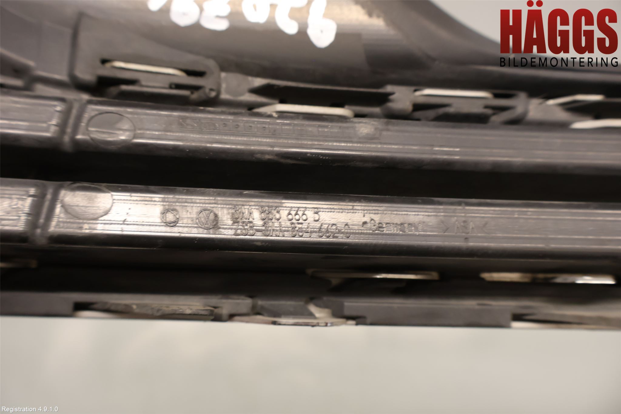 Volkswagen VW PASSAT 11-14 Dimljussarg Fram
