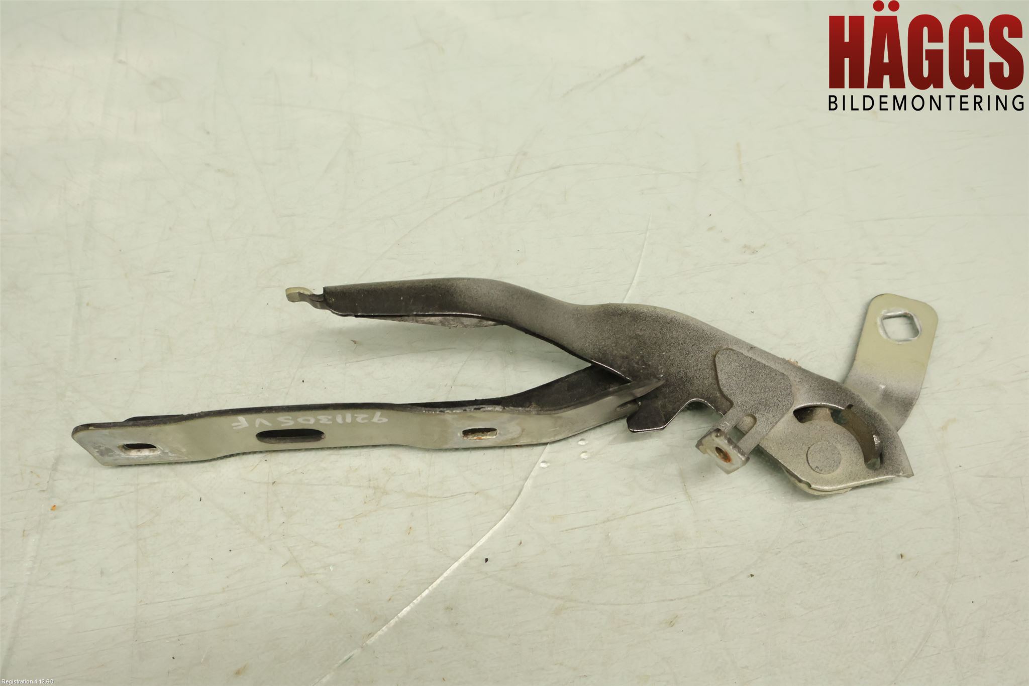 Citroen C4/E-C4 C4X/E-C4X III 21- Huvgångjärn