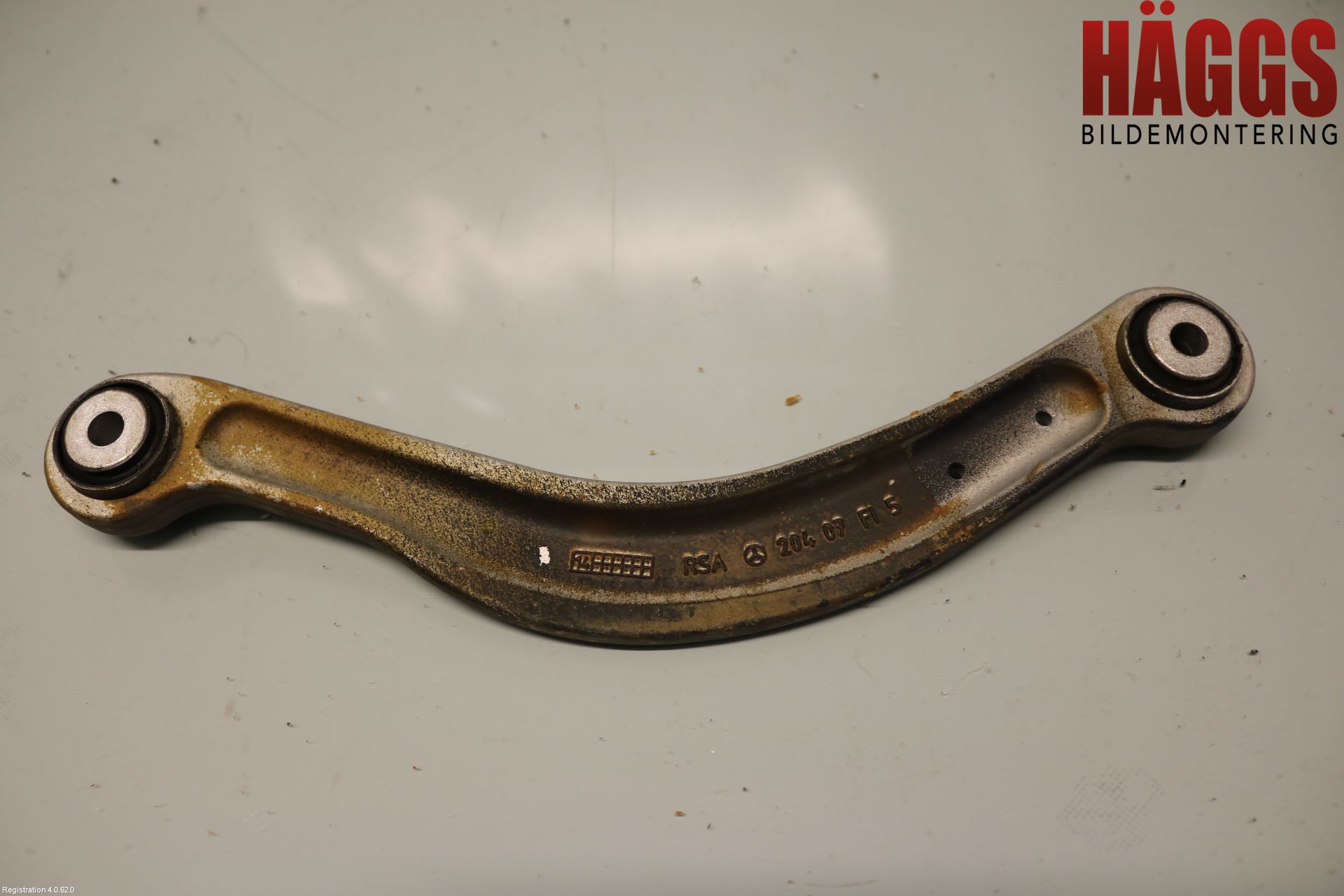 Mercedes-Benz MB E-KLASS (W212) 09-16 Bärarm Bak Övre Höger