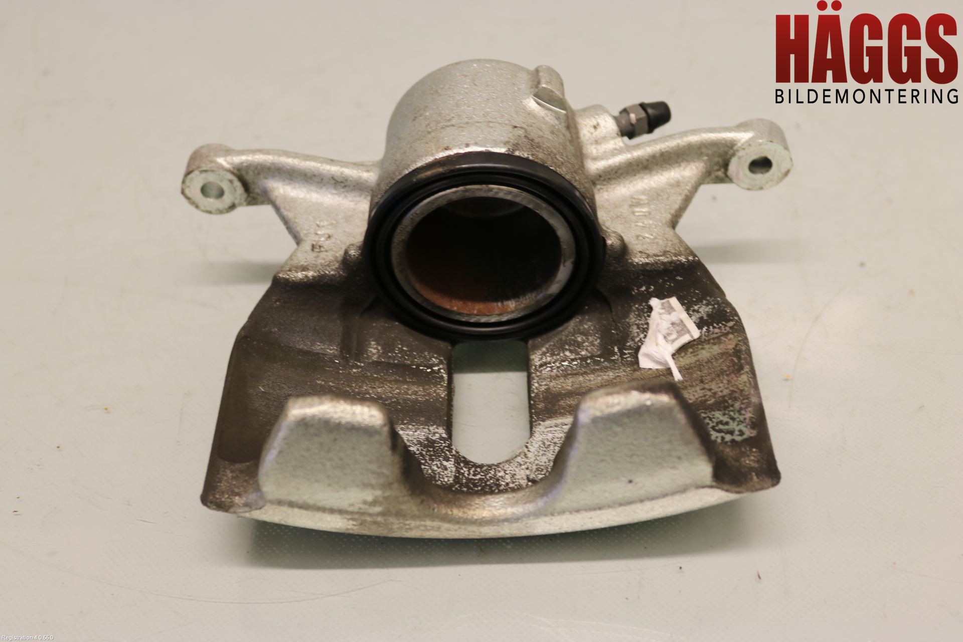 Audi Q3 F3 19- Bromsok Fram Höger