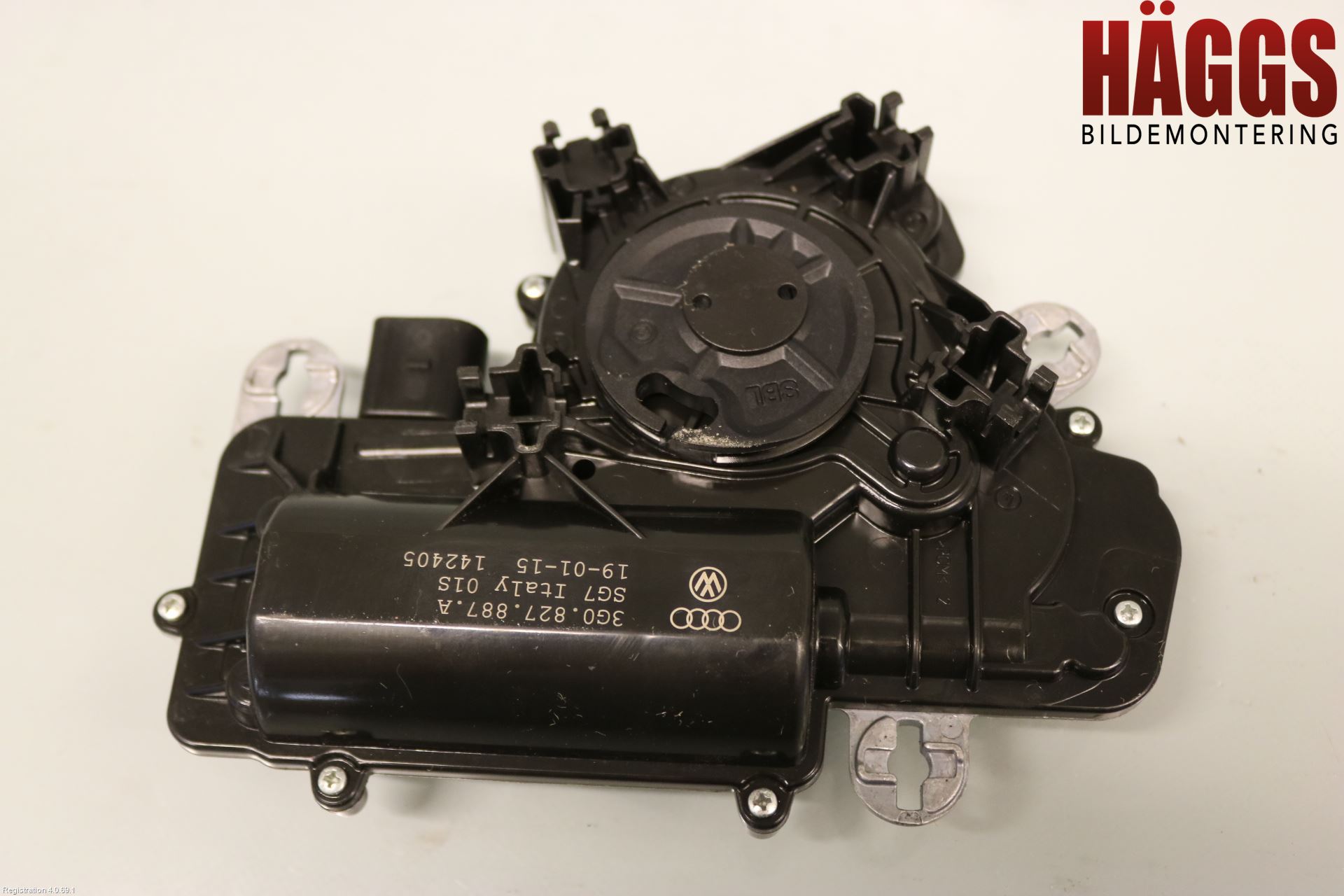 Volkswagen VW PASSAT 15-19 Bakluckeöppnare Automatisk