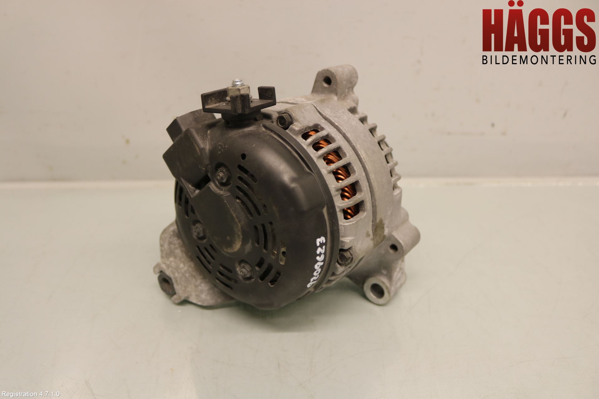 Mini COOPER CLUBMAN F54 16- Generator