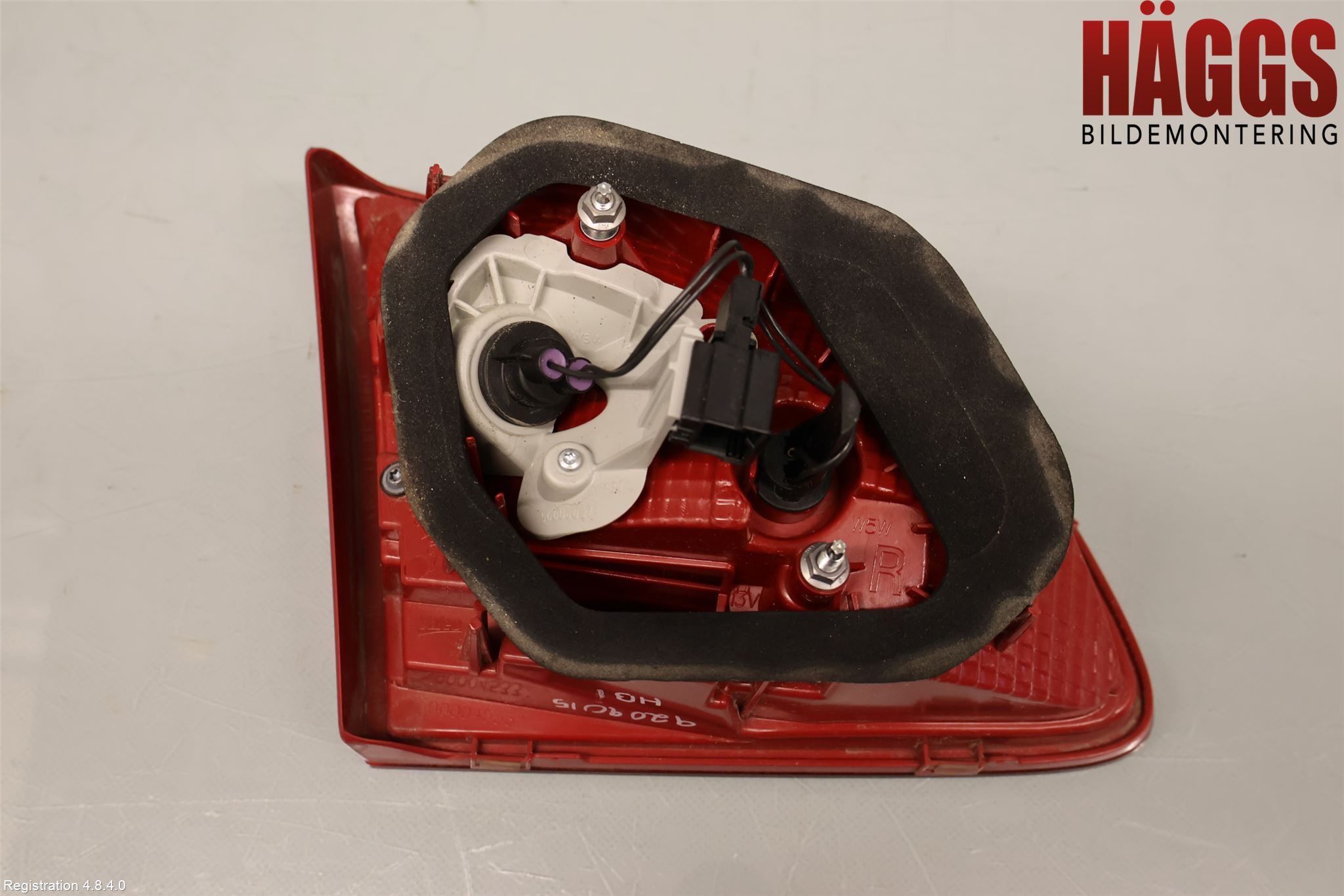 Volkswagen VW PASSAT 11-14 Bakljus Lucka Hö