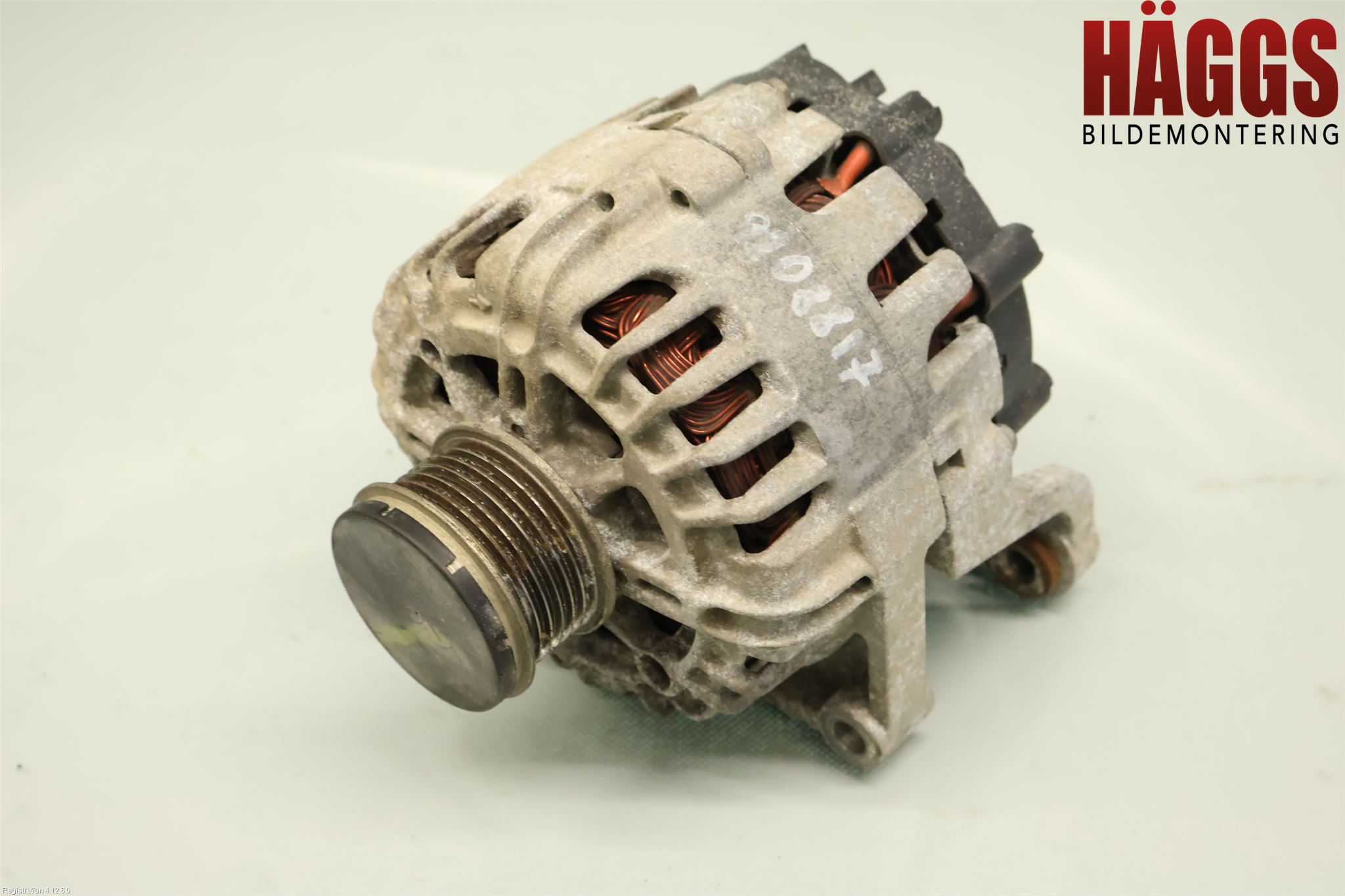 Opel ASTRA J 10-15 Generator