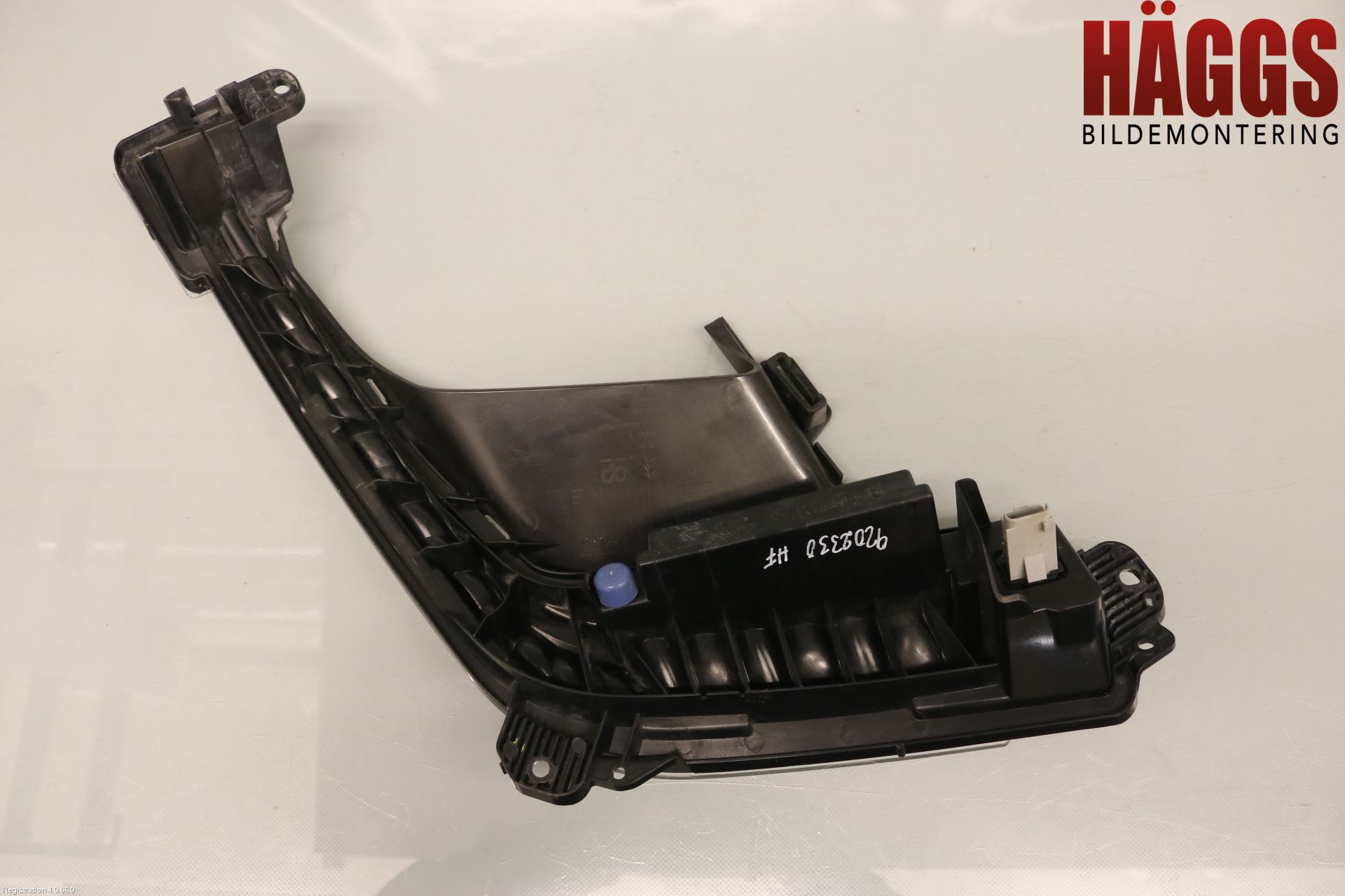 Peugeot 308 08-13 Positionsljus Fram Hö