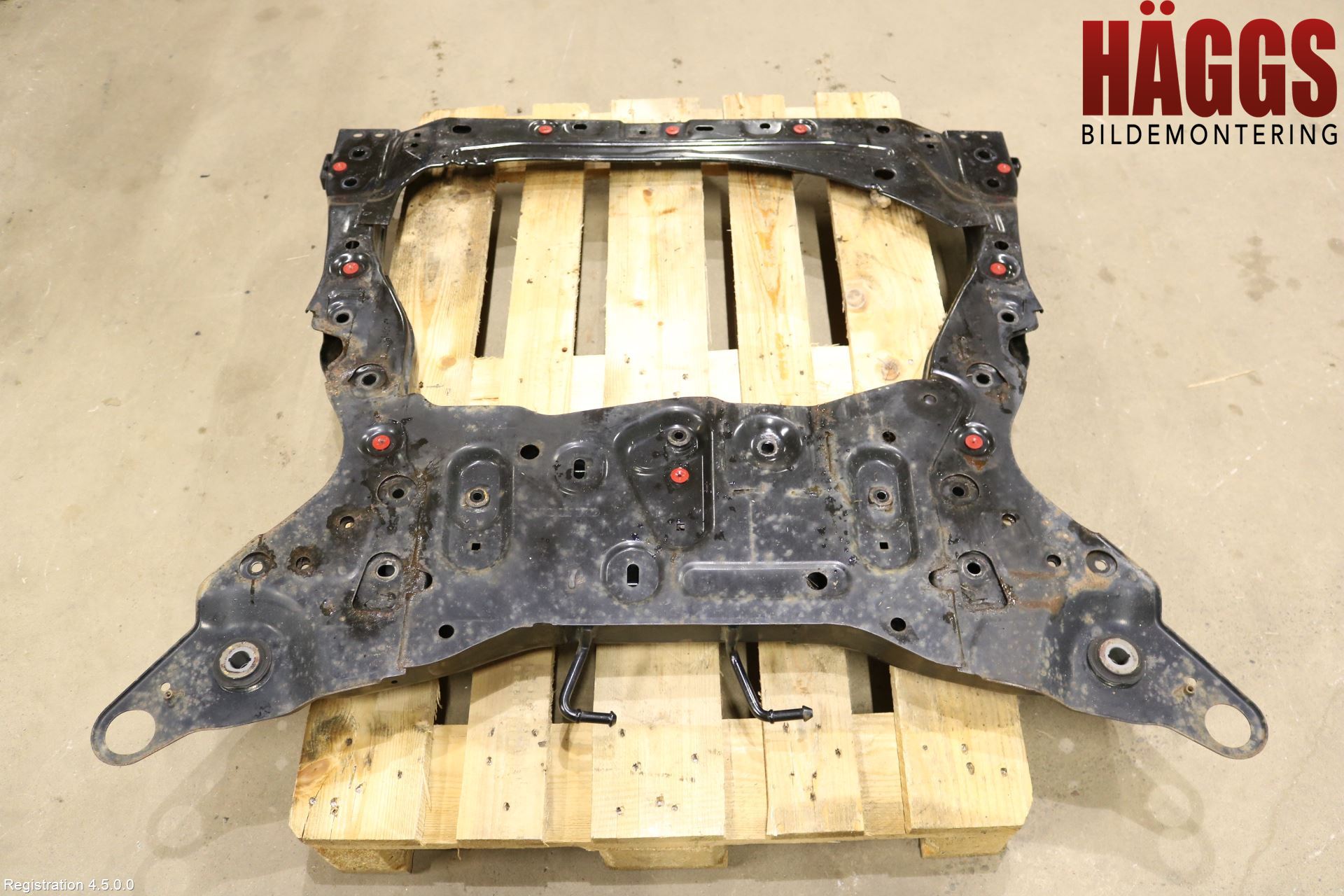 Volvo V90 17->> Framvagnsbalk